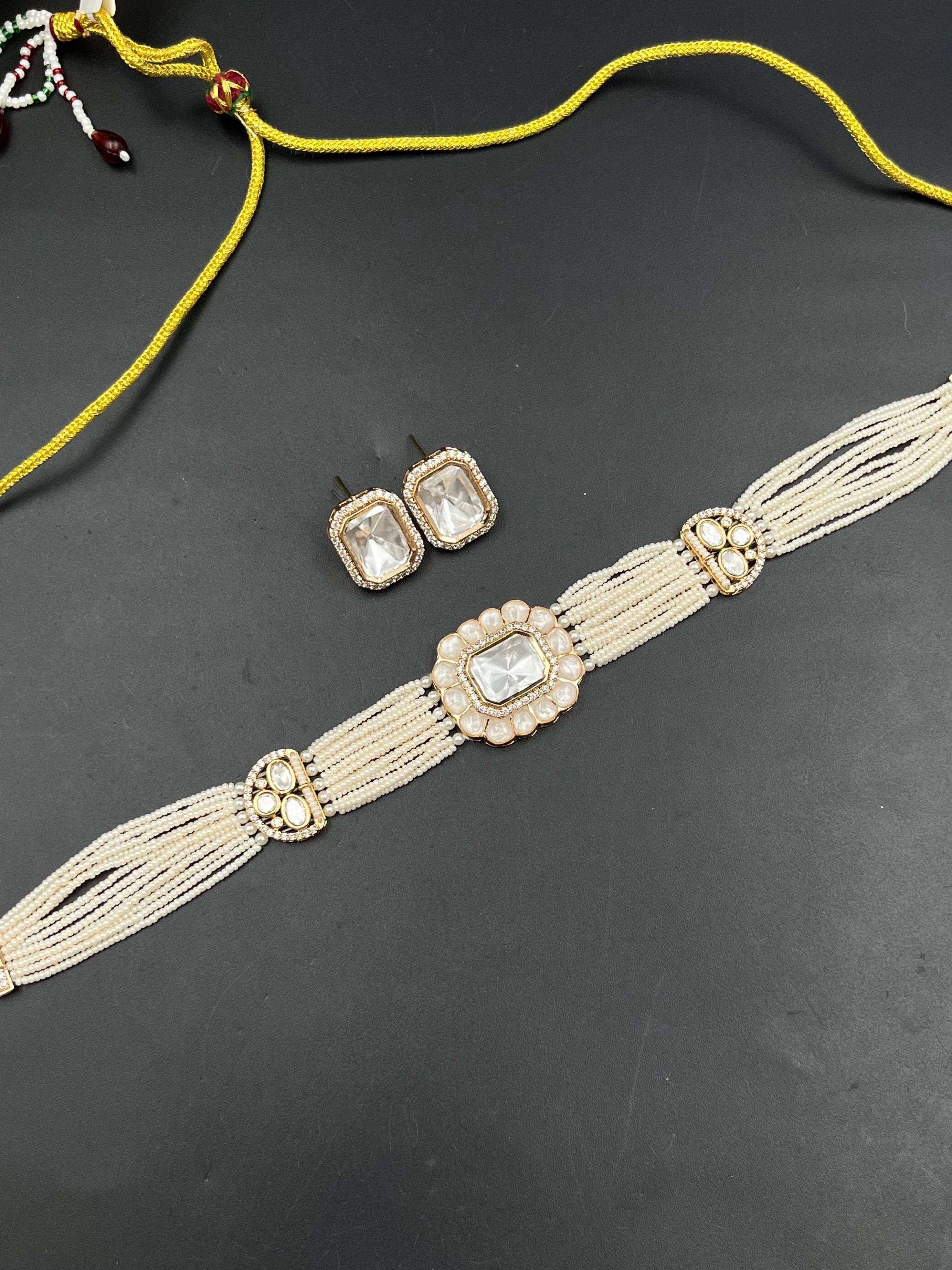 FIYNA NECKLACE