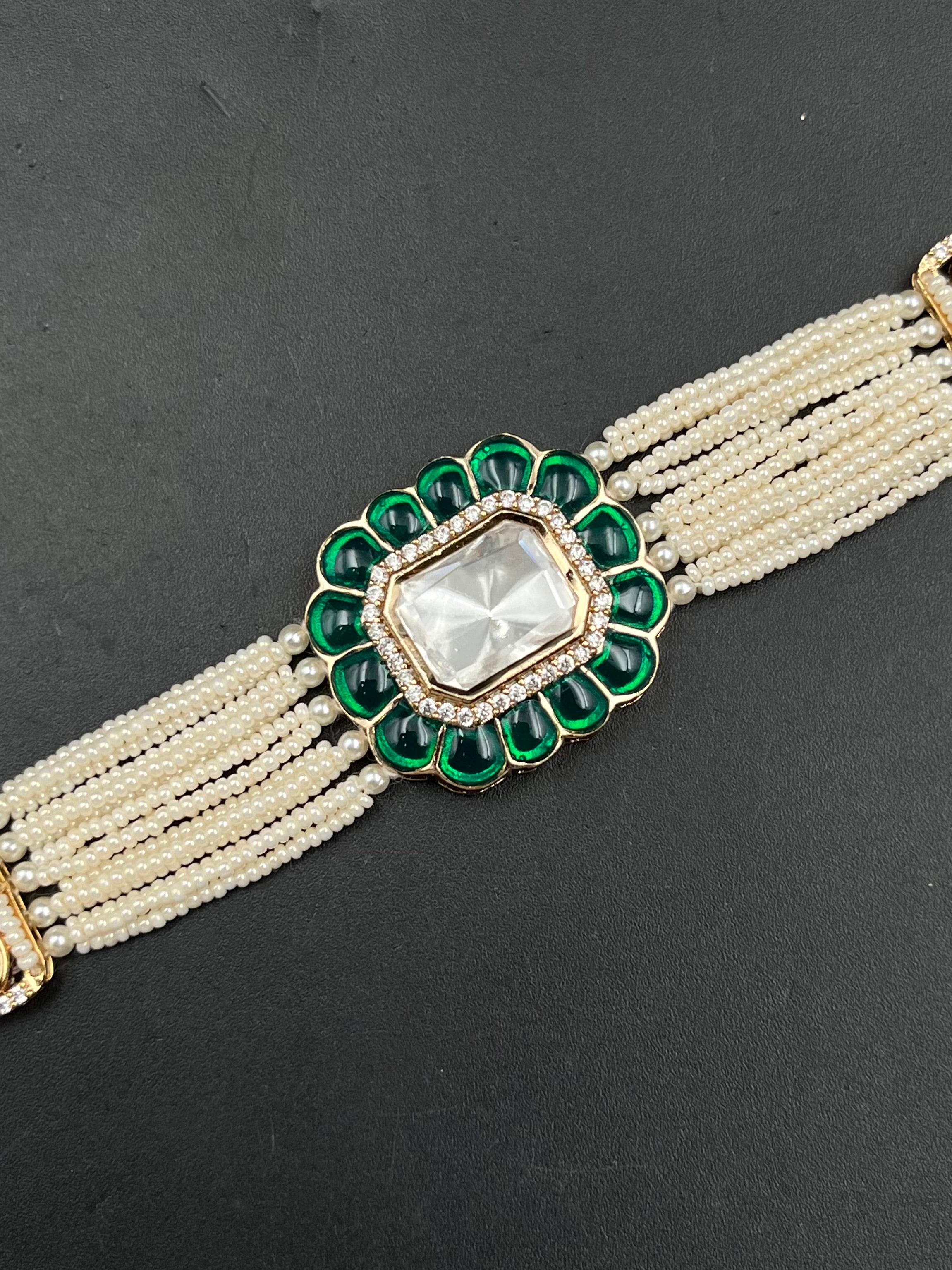 FIYNA NECKLACE