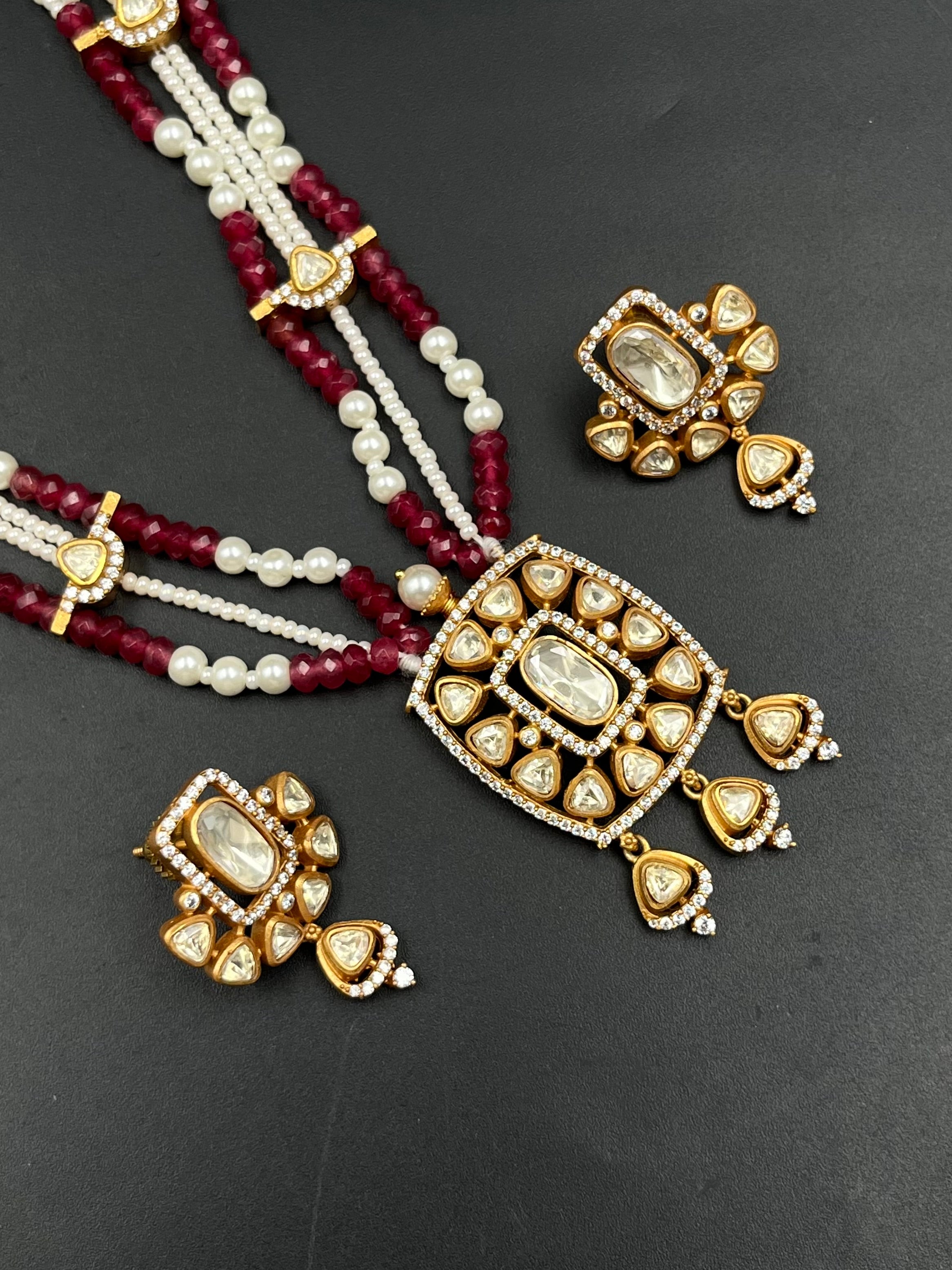 SAHAR NECKLACE
