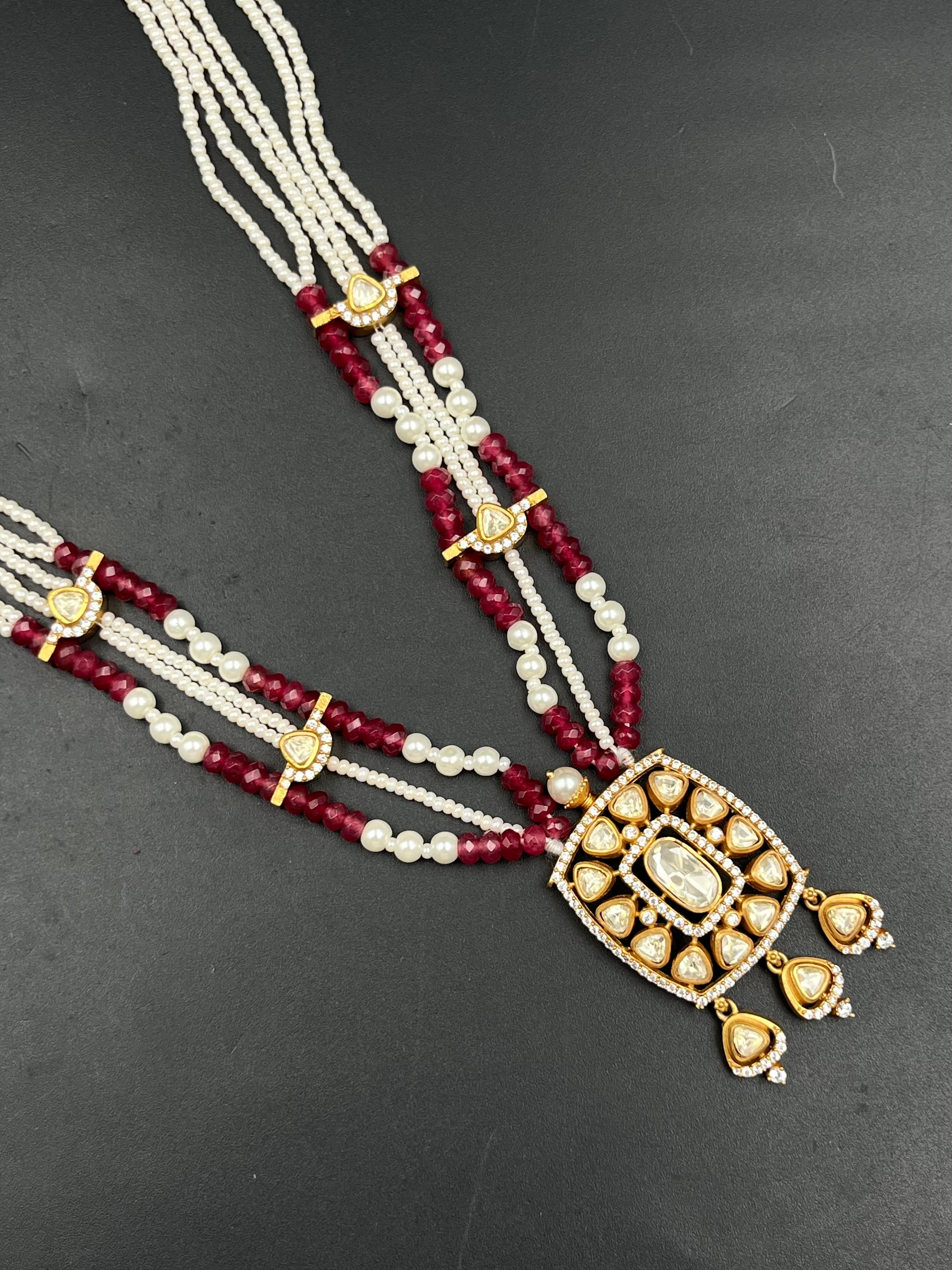 SAHAR NECKLACE