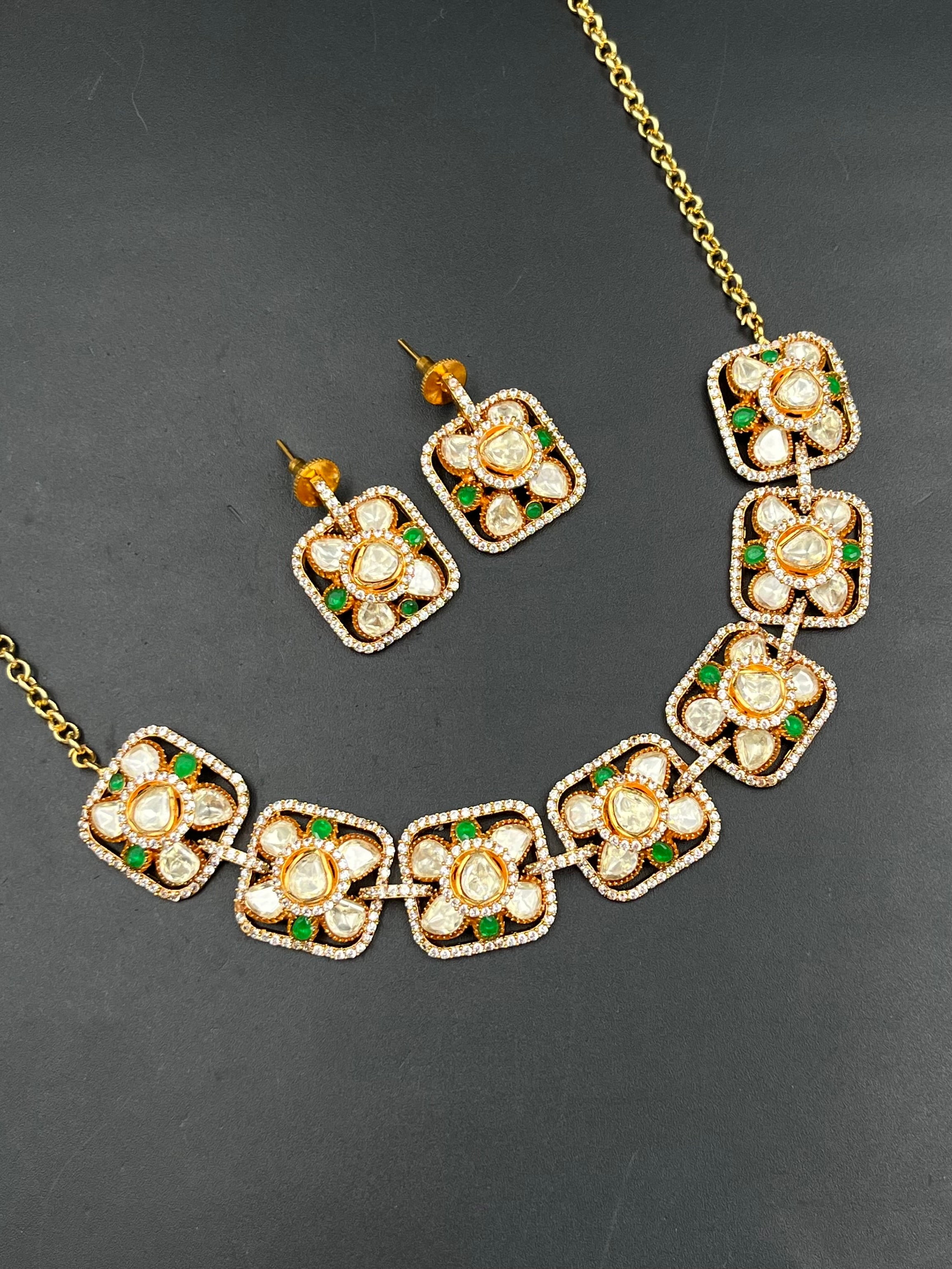 AFIFA NECKLACE
