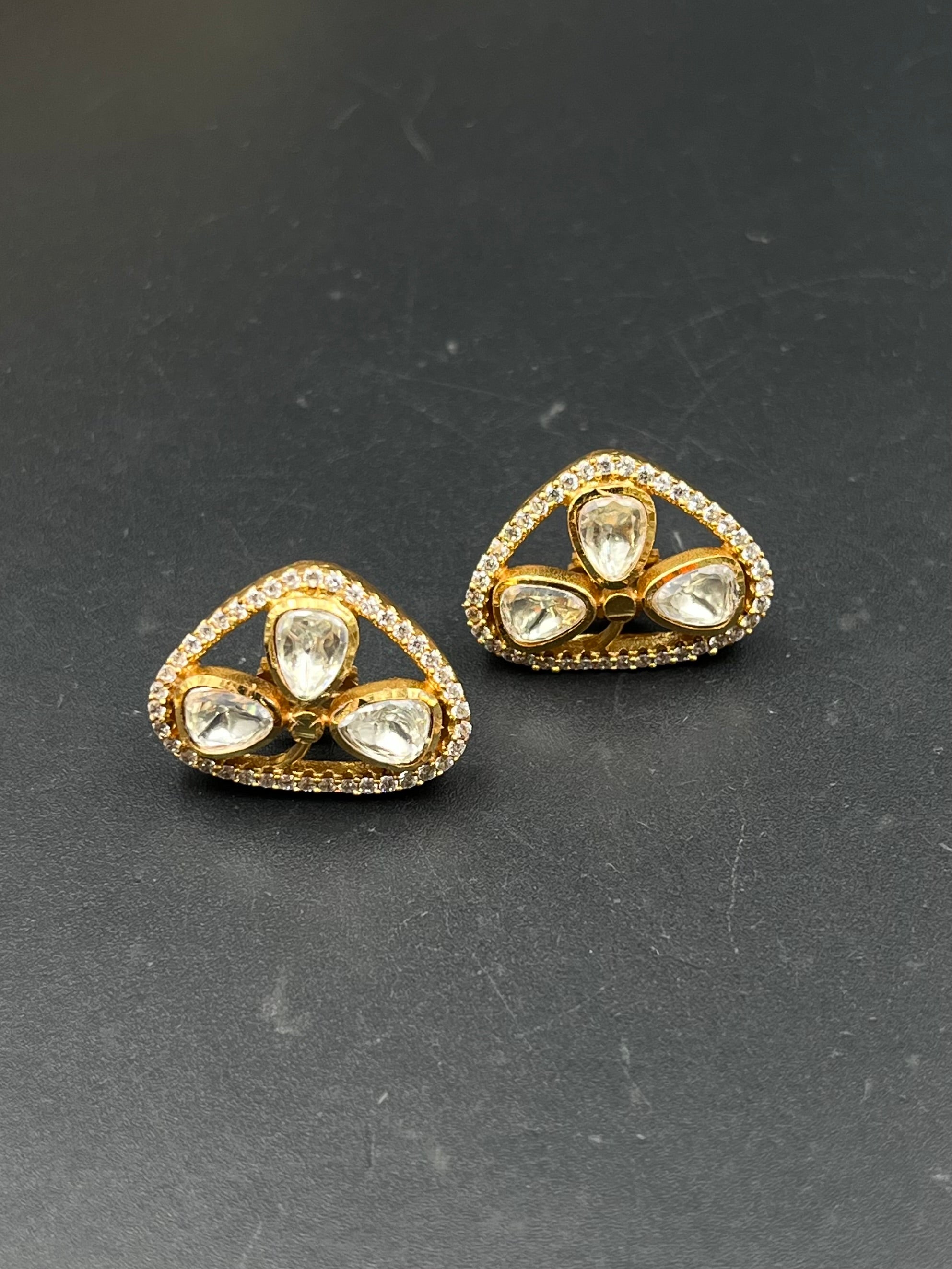 MAHA EARRING