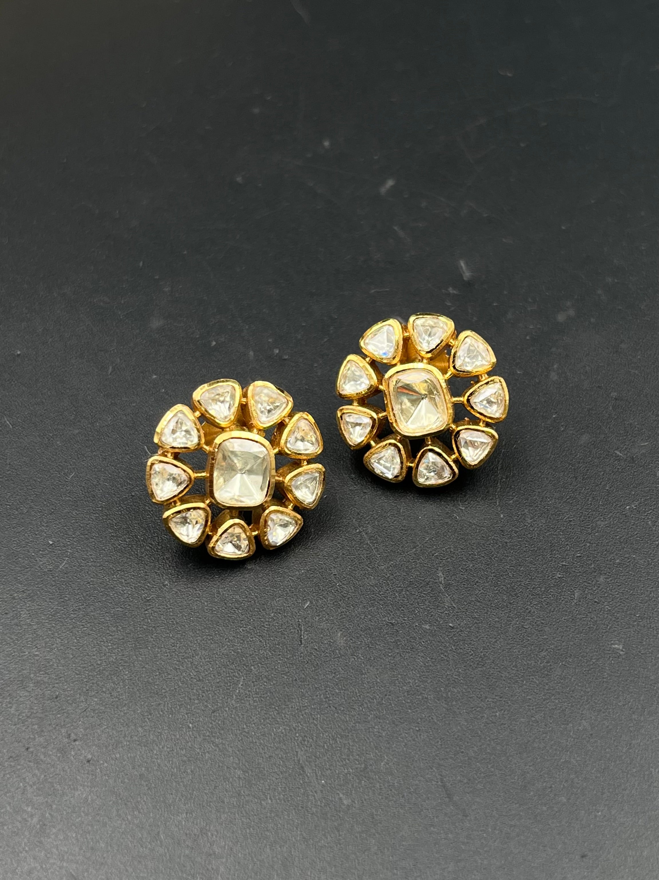 RANA EARRING