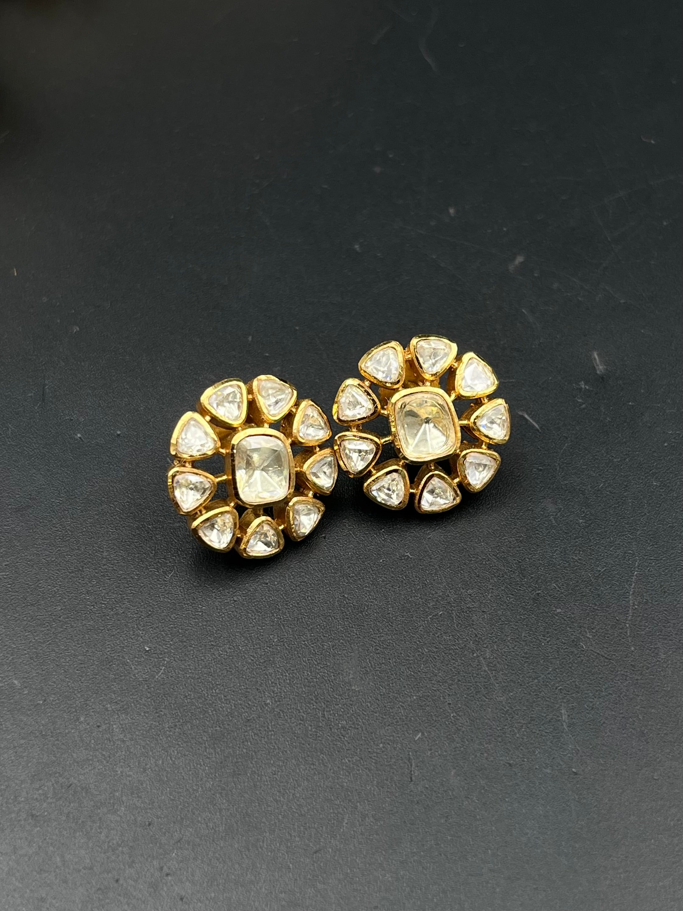 RANA EARRING
