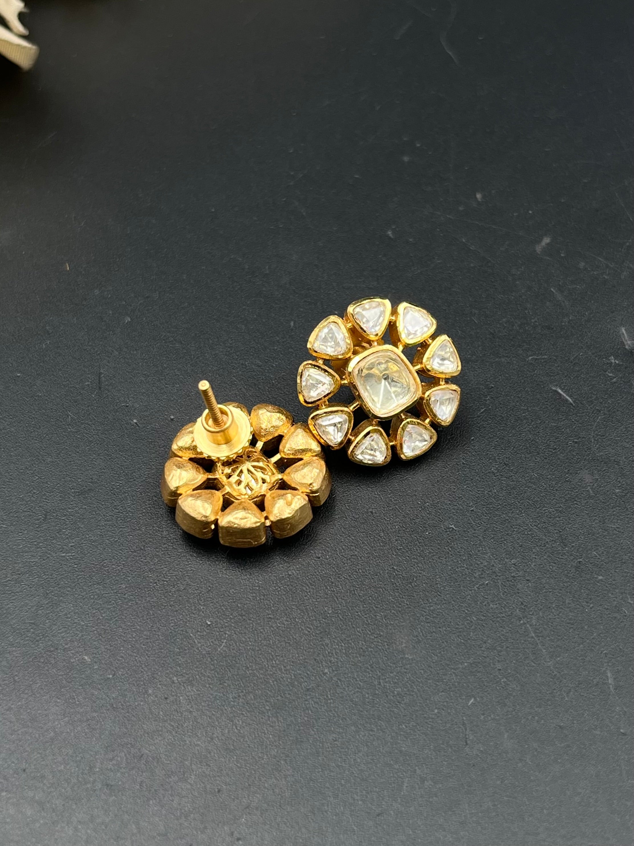 RANA EARRING