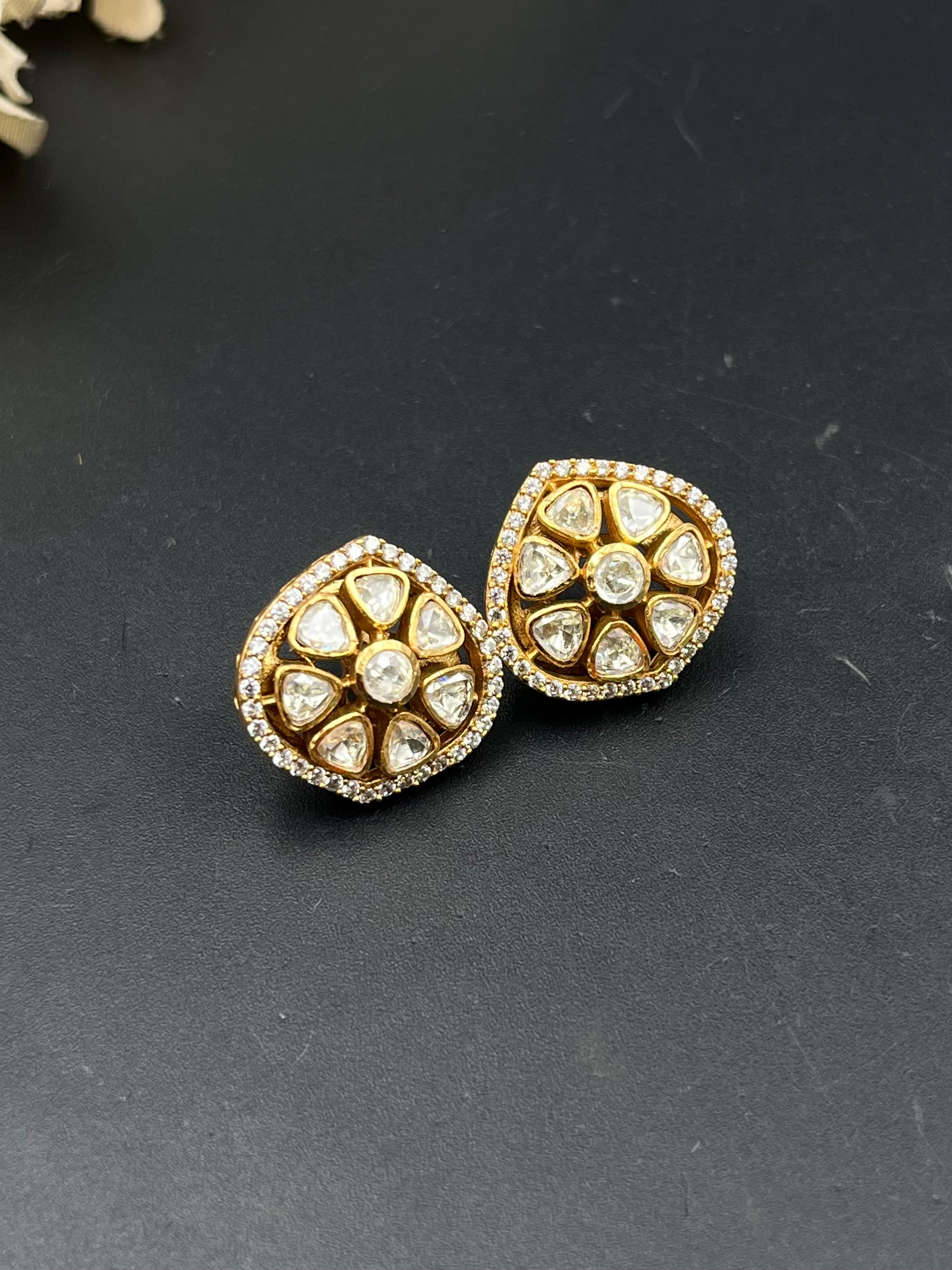 SITA EARRING