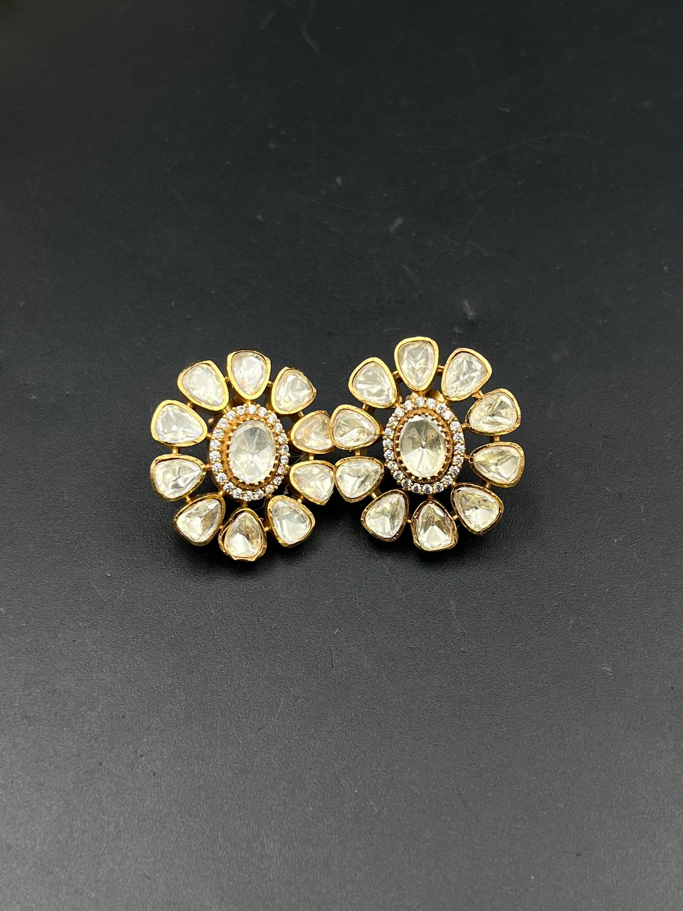 SEM EARRING