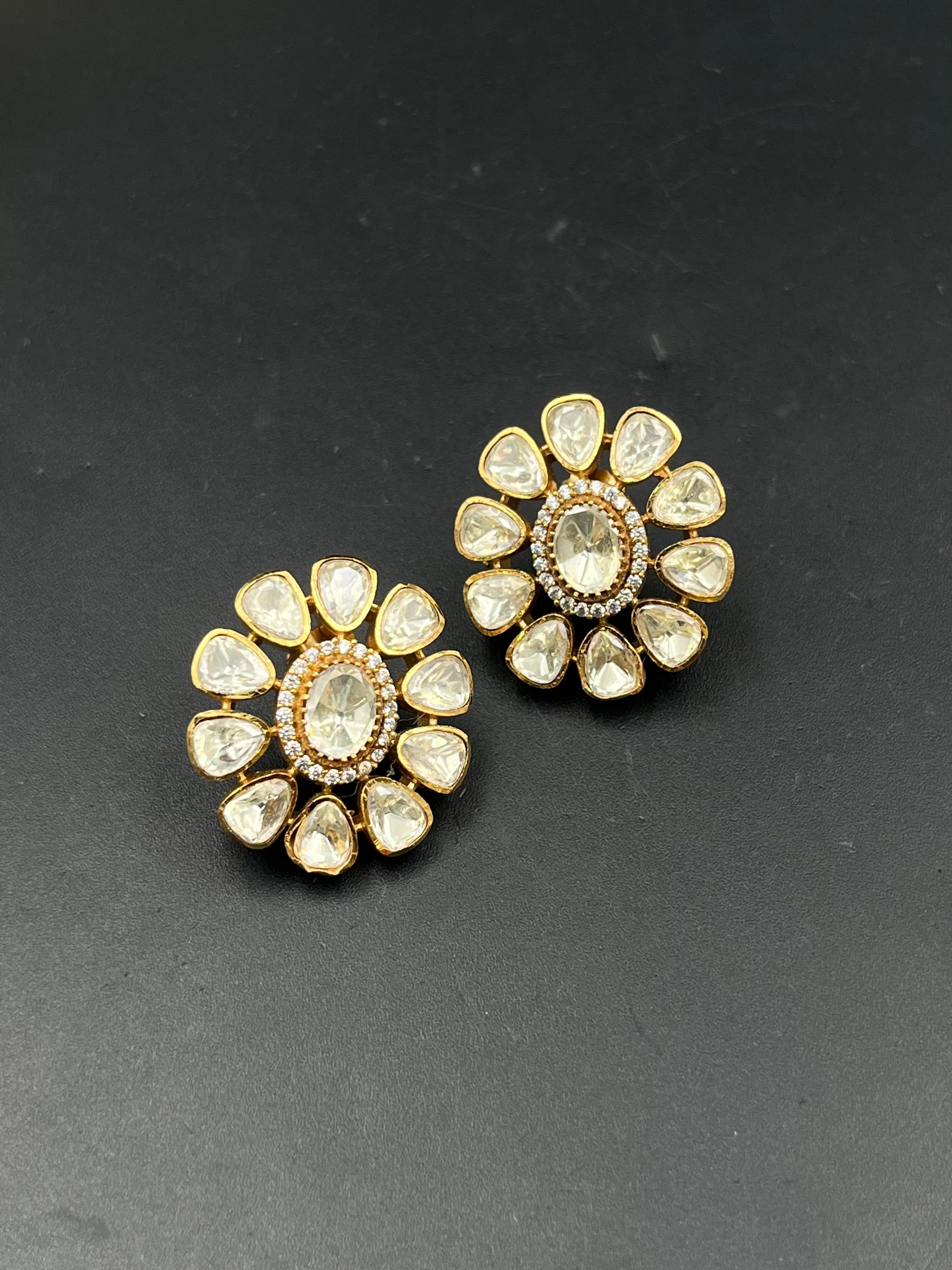 SEM EARRING