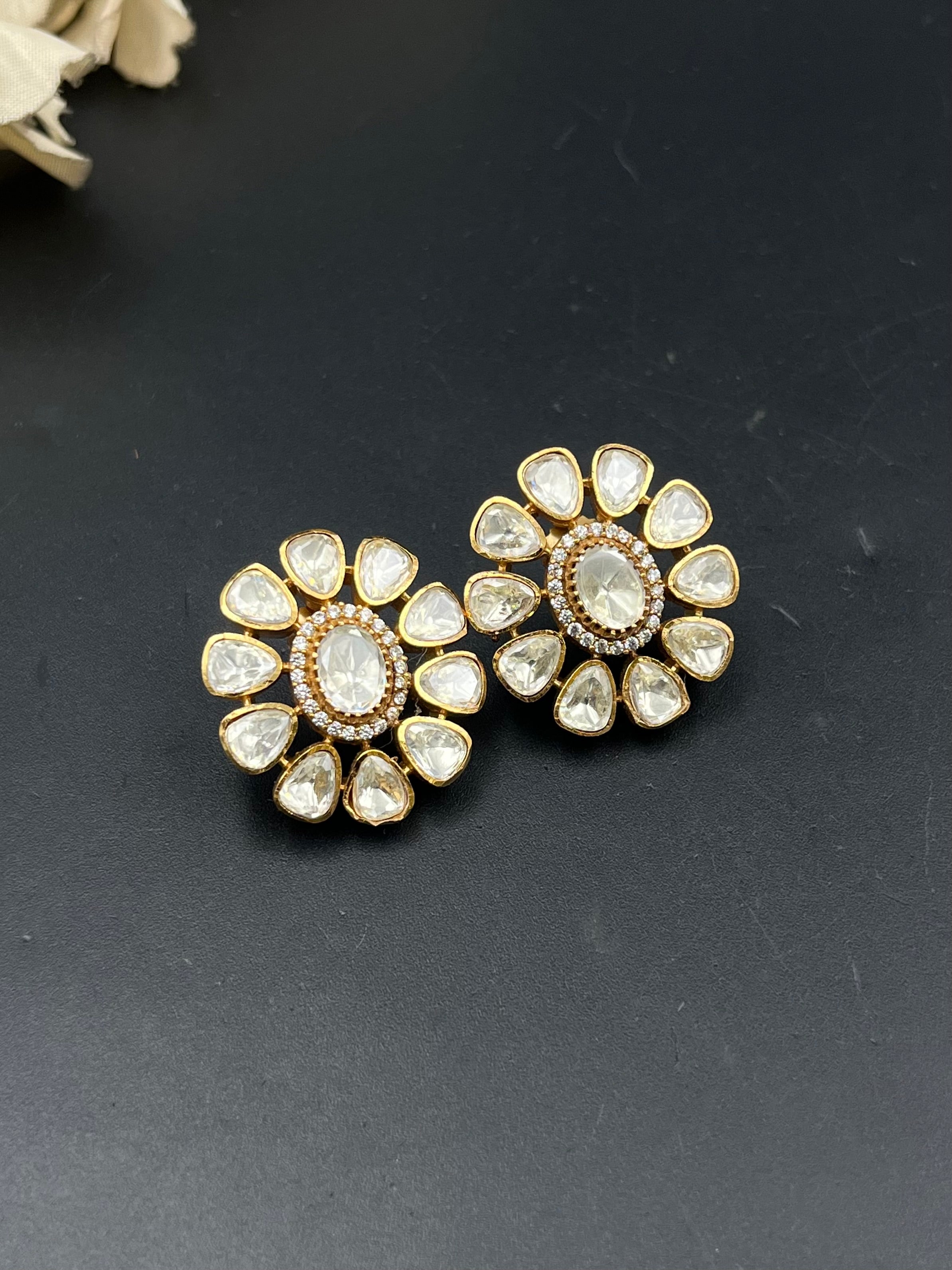 SEM EARRING