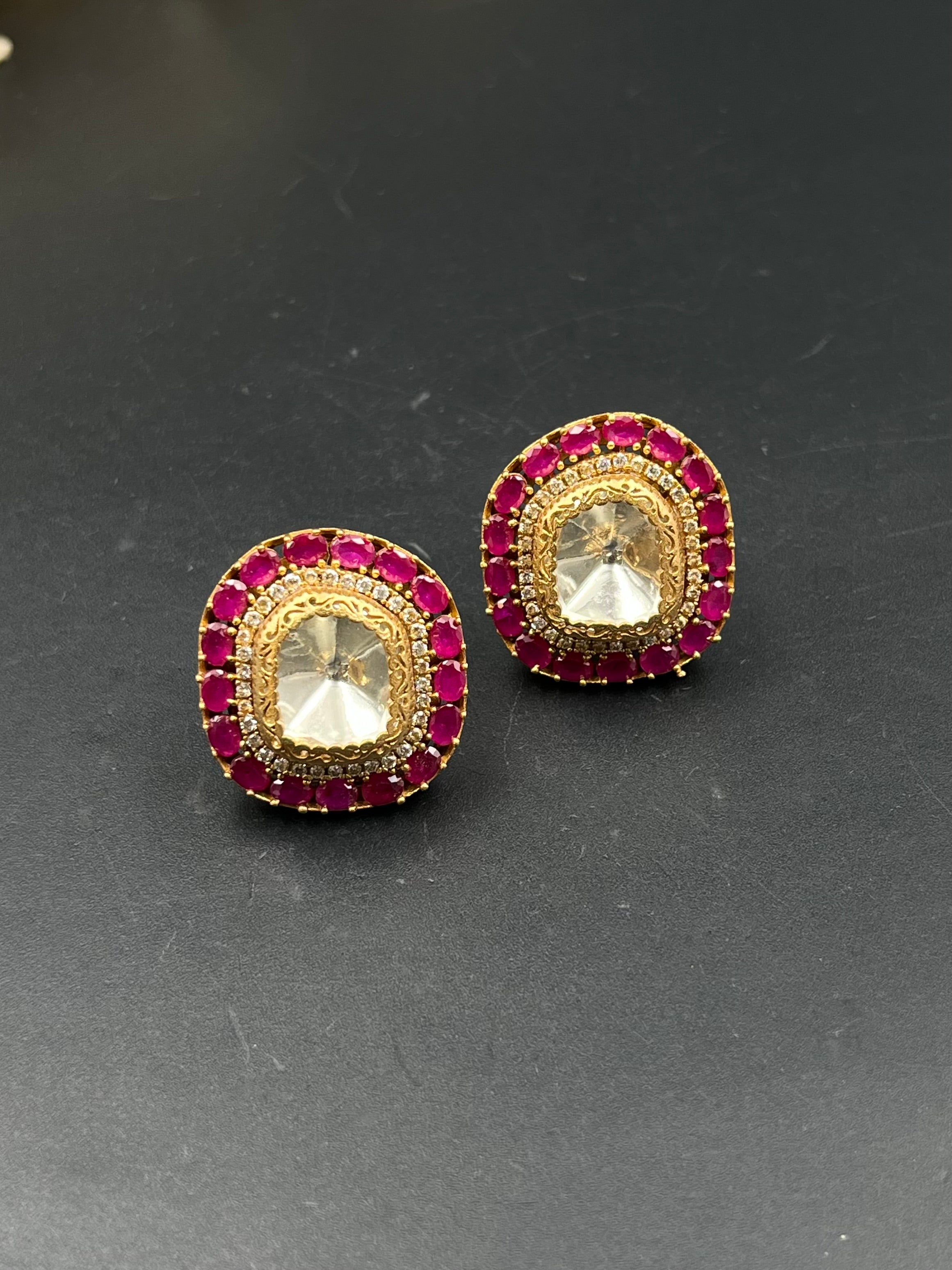 SANAYA EARRING