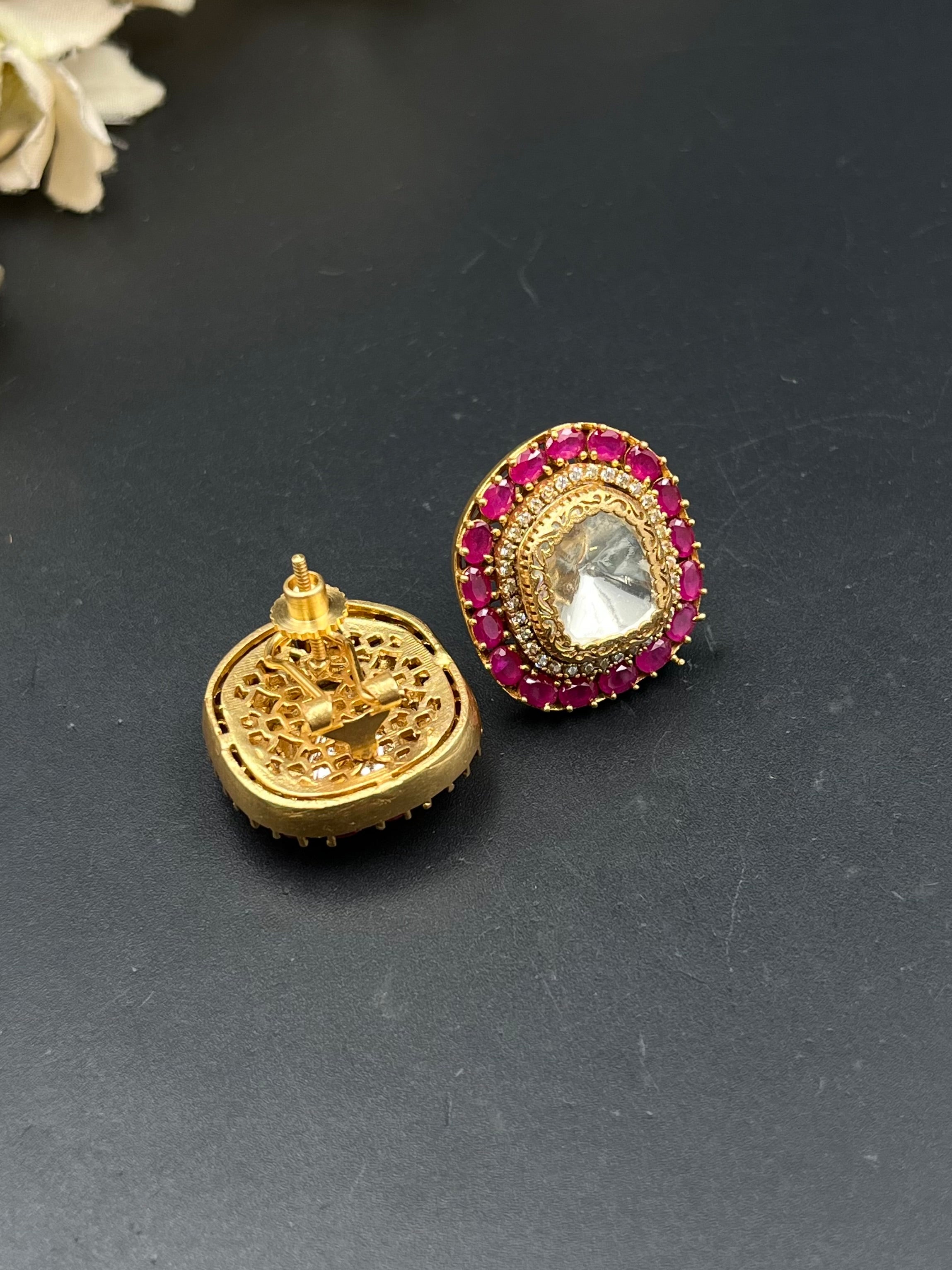 SANAYA EARRING
