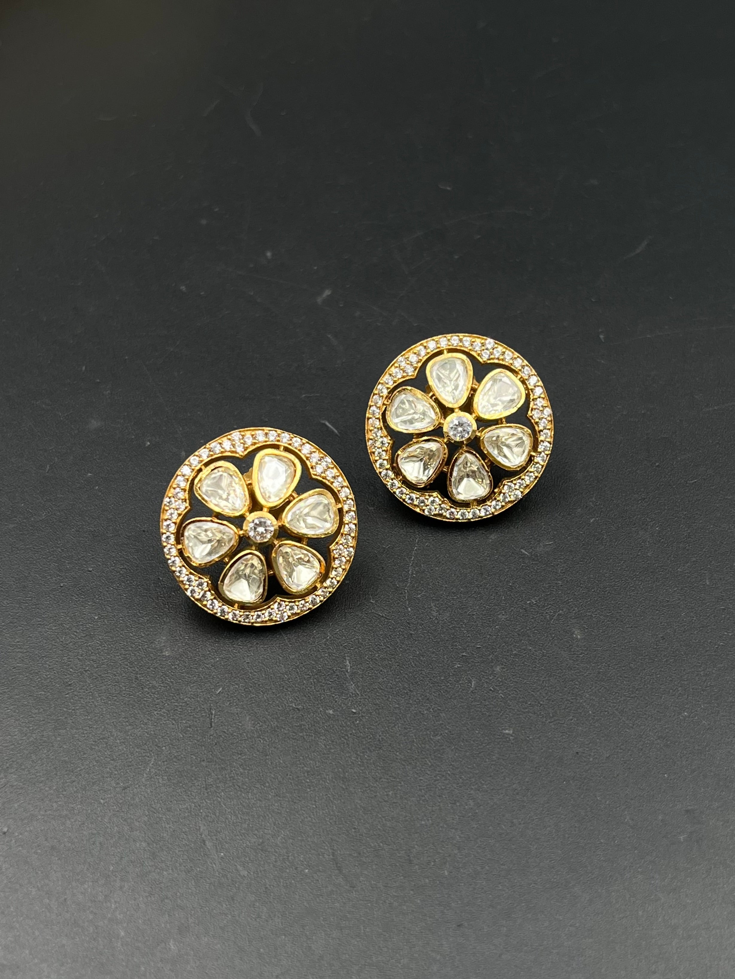 SIMA EARRING