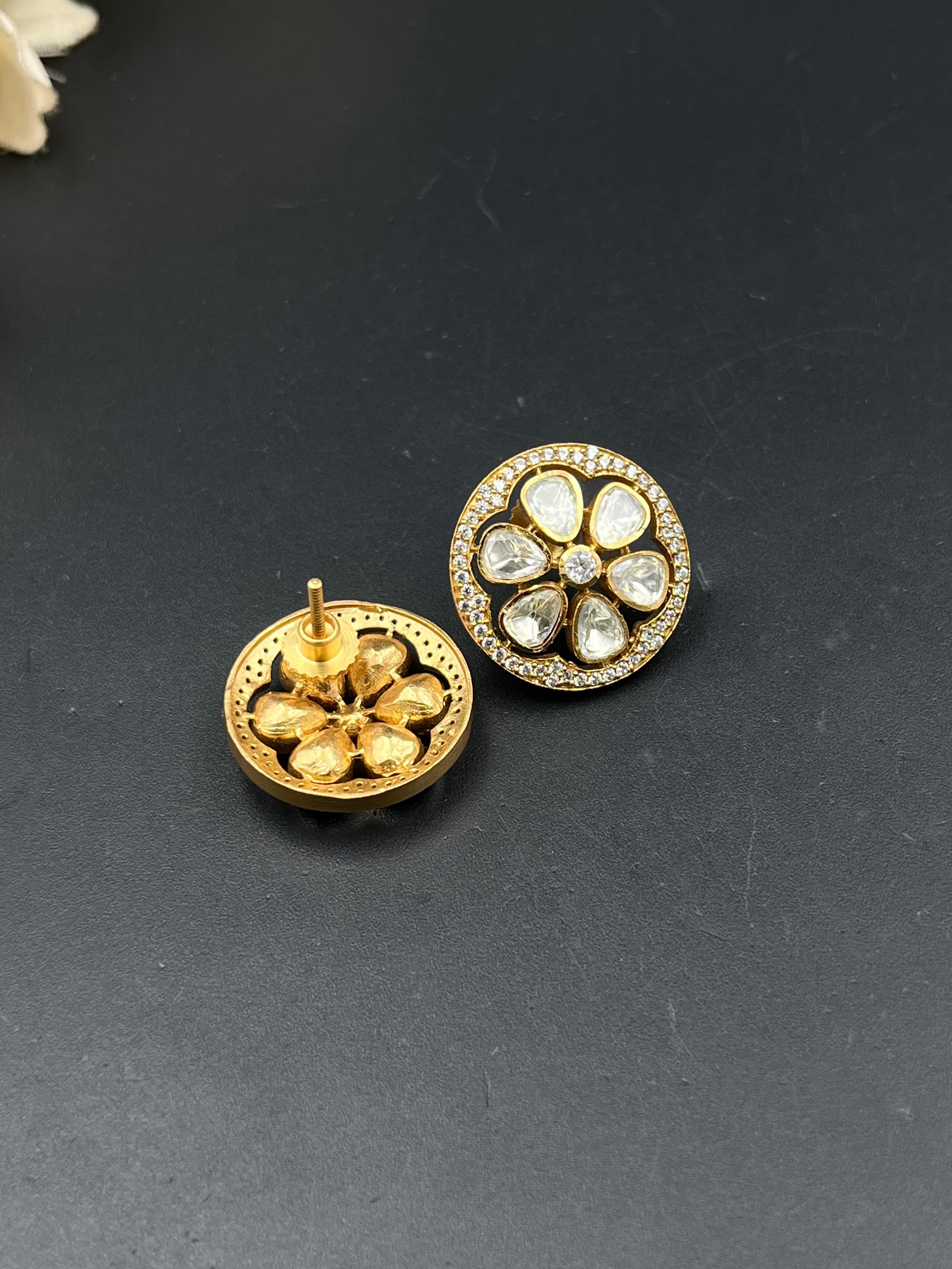 SIMA EARRING