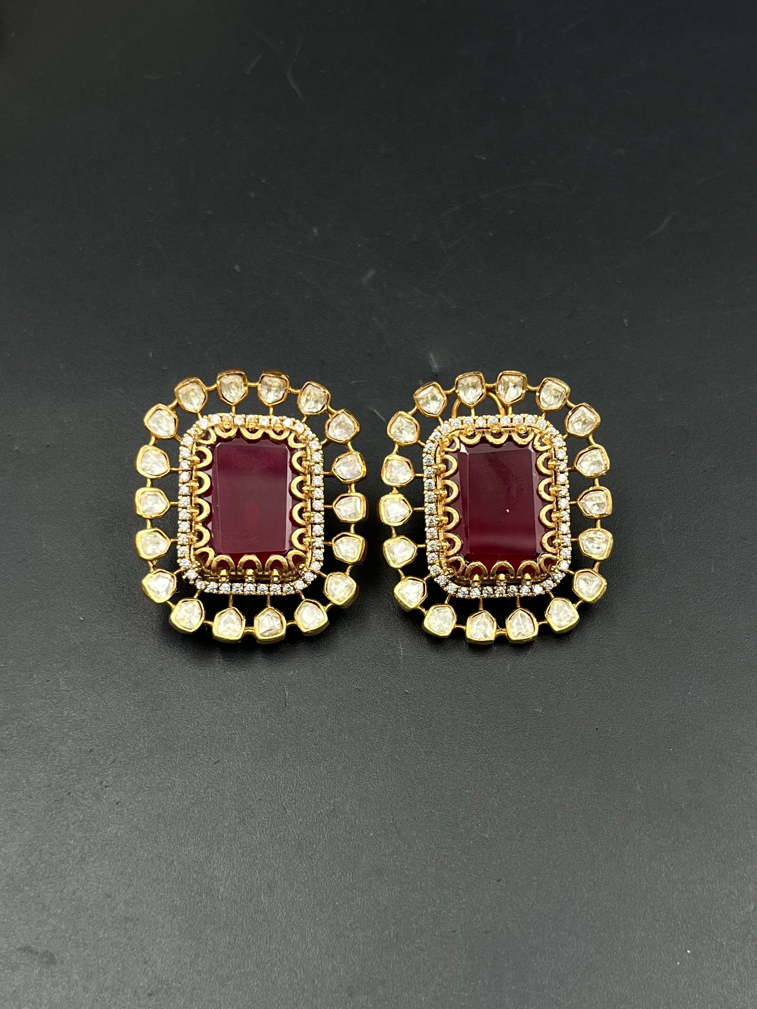 KHUSBU EARRING
