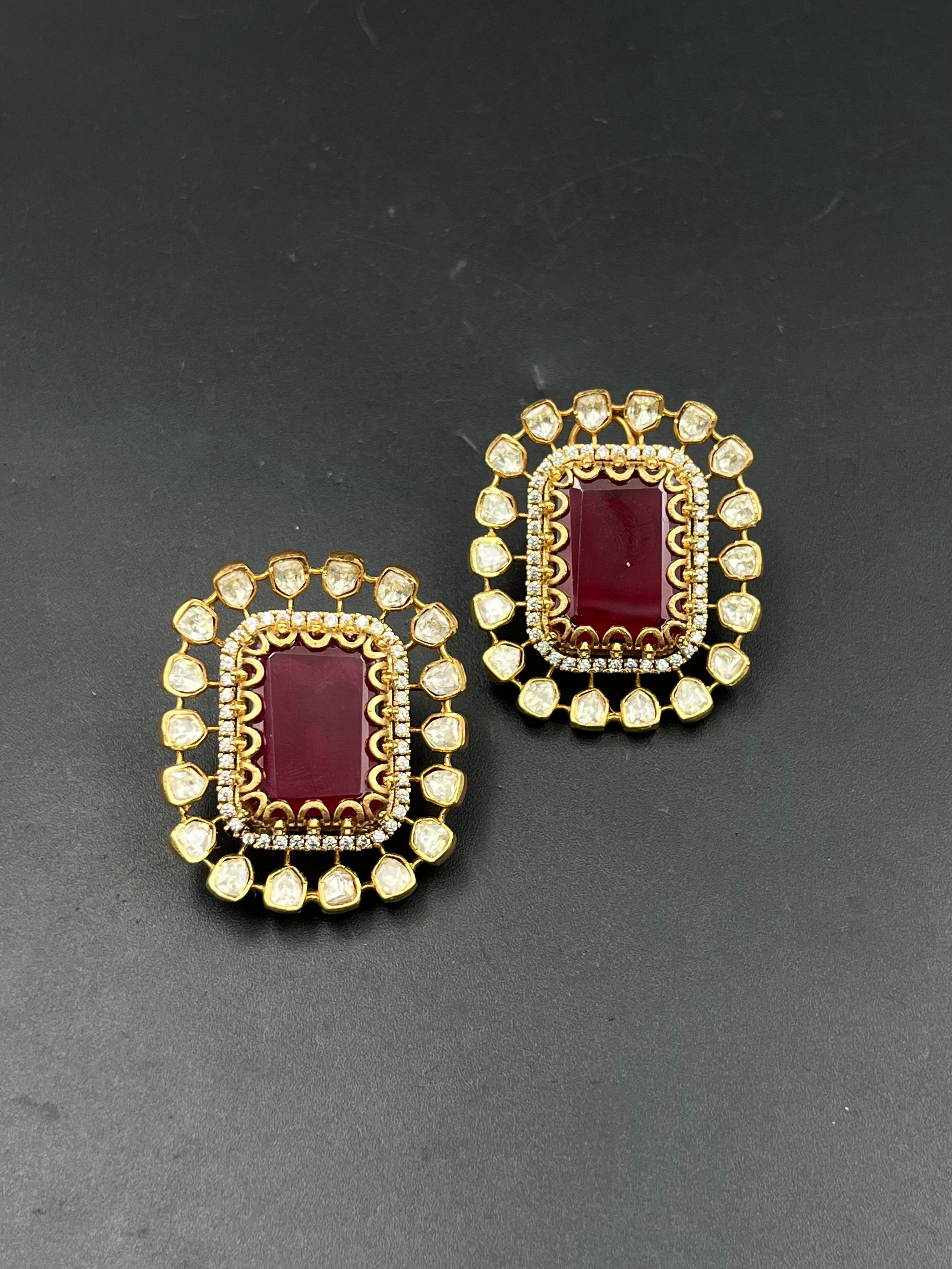 KHUSBU EARRING