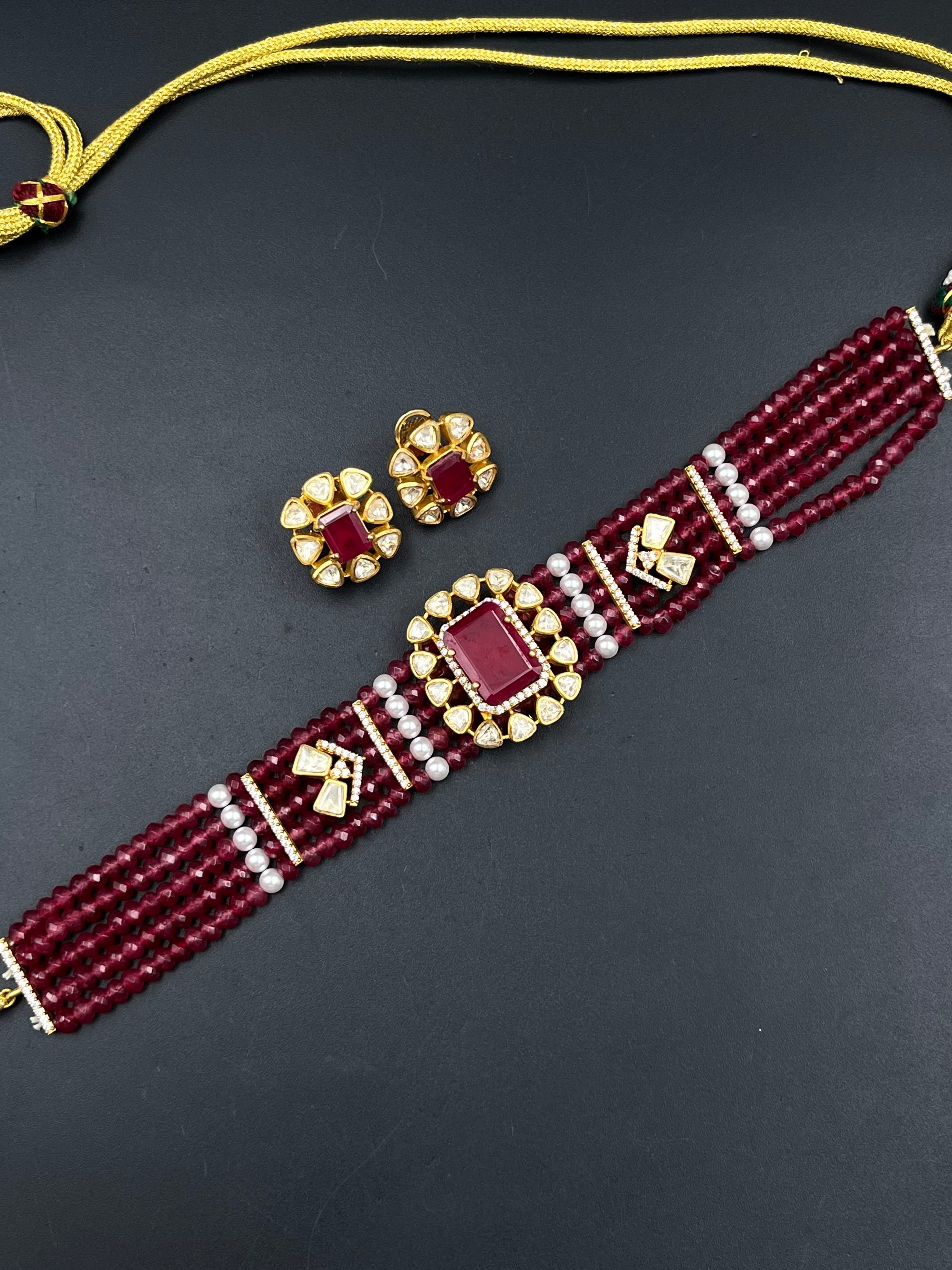 SEM NECKLACE
