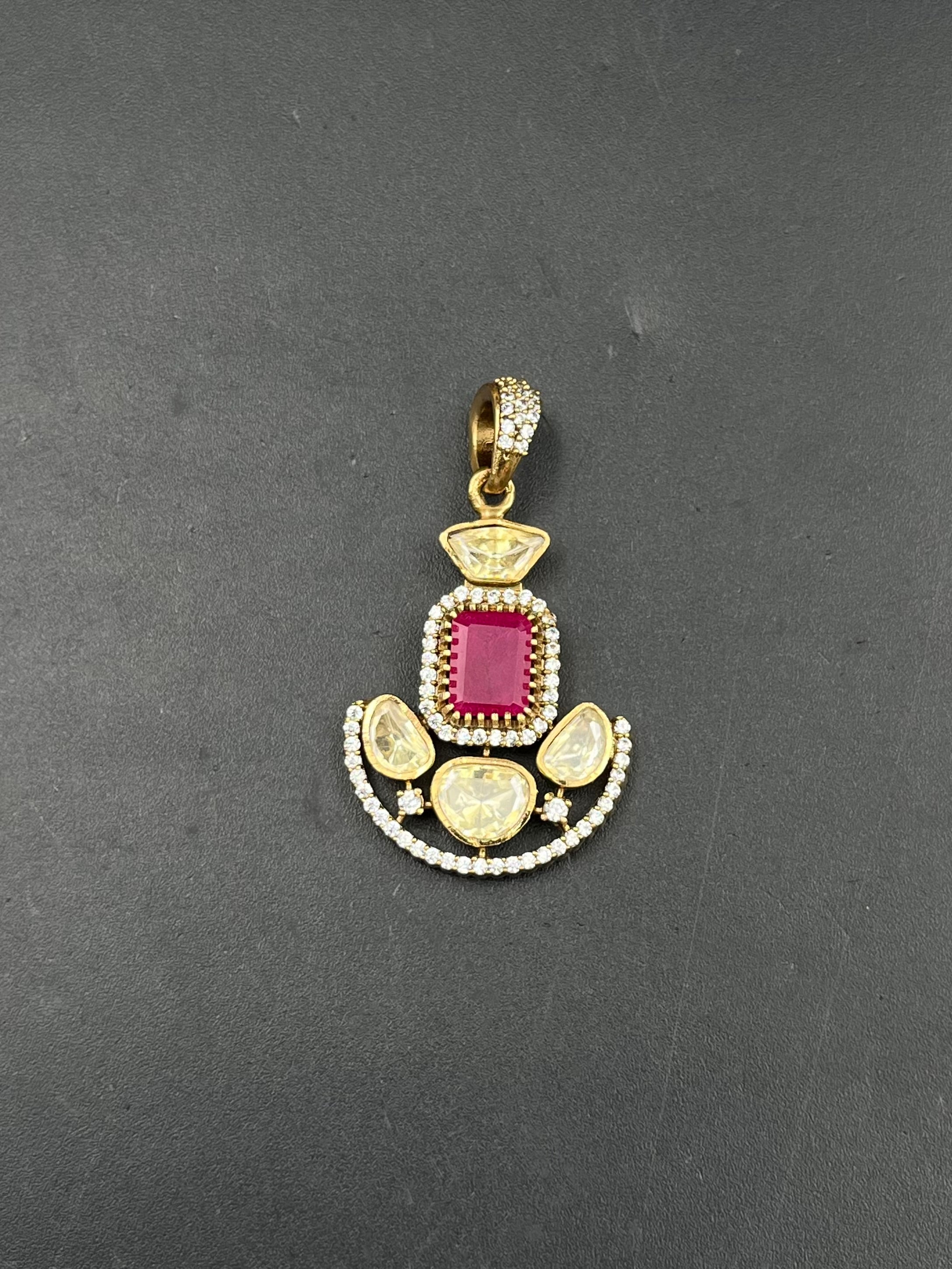 PYARI PENDANT