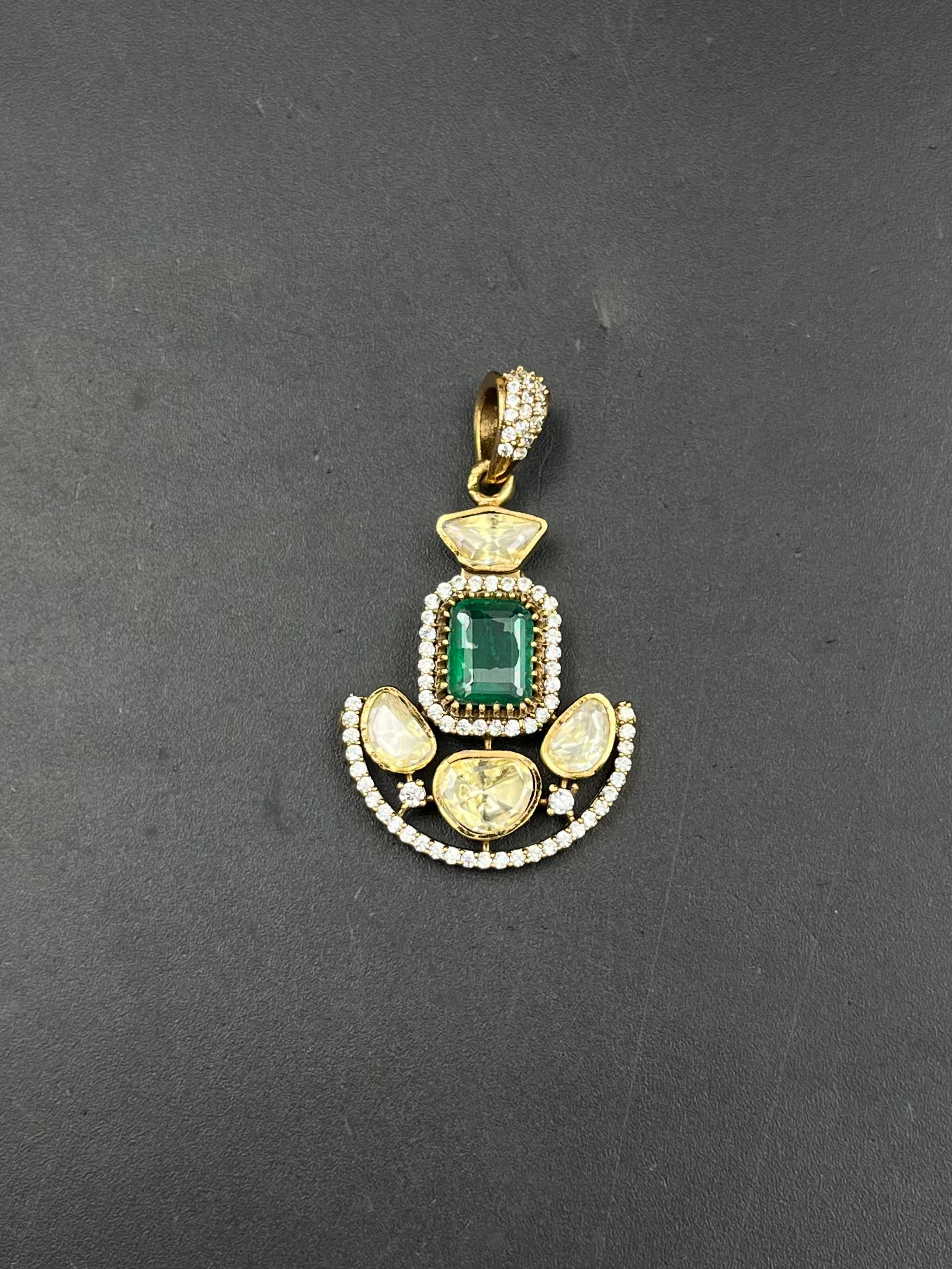 PYARI PENDANT
