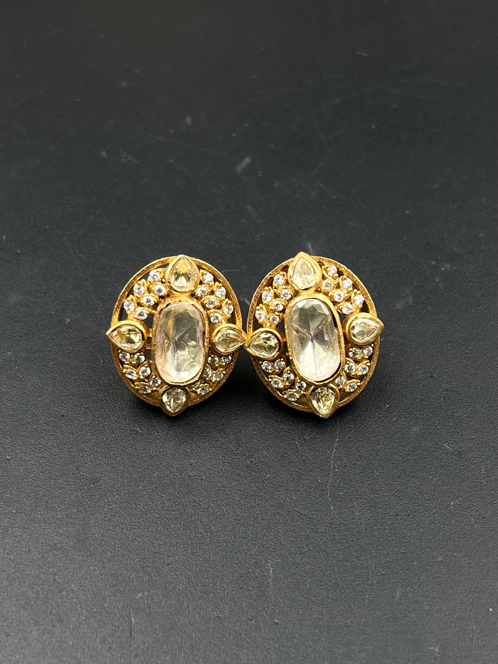 JIYA PENDANT