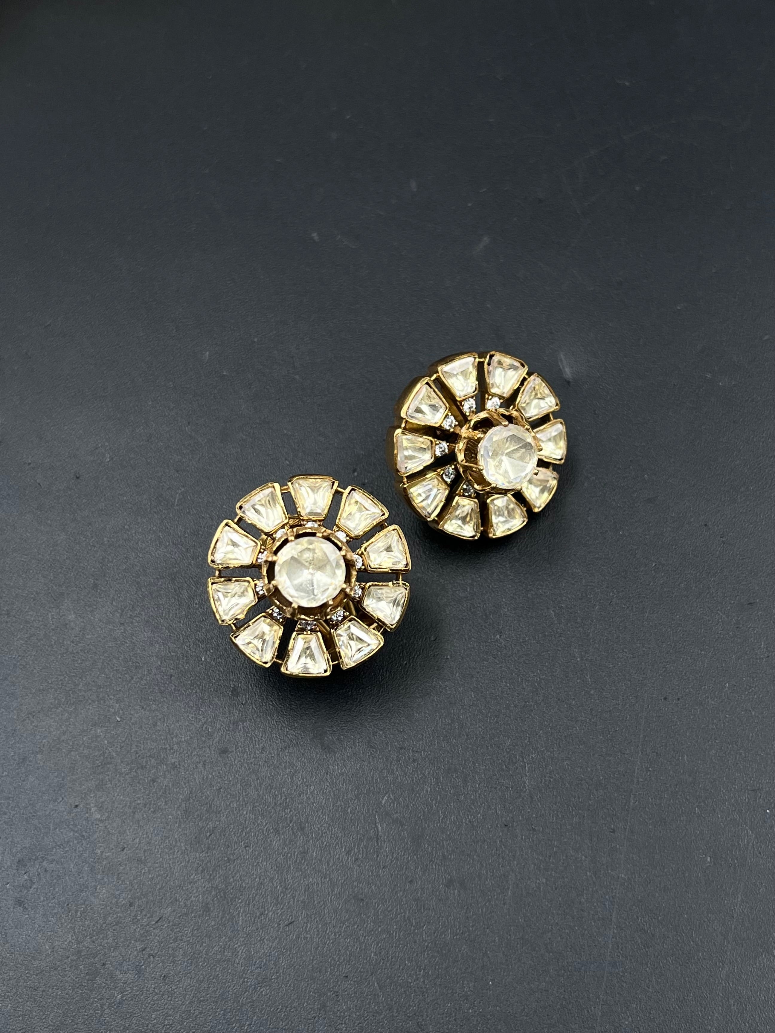 NIYA PENDANT