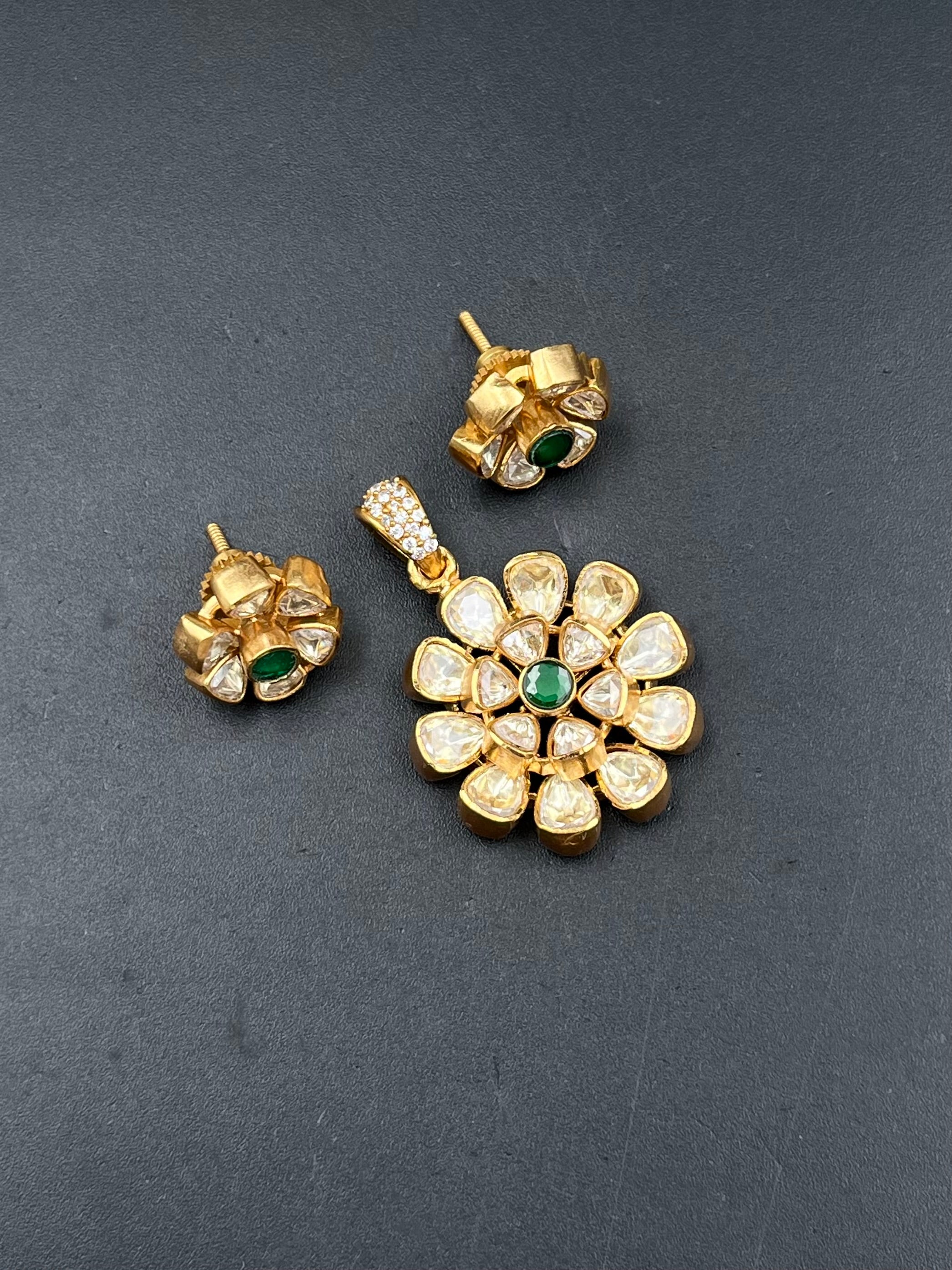 KITA PENDANT