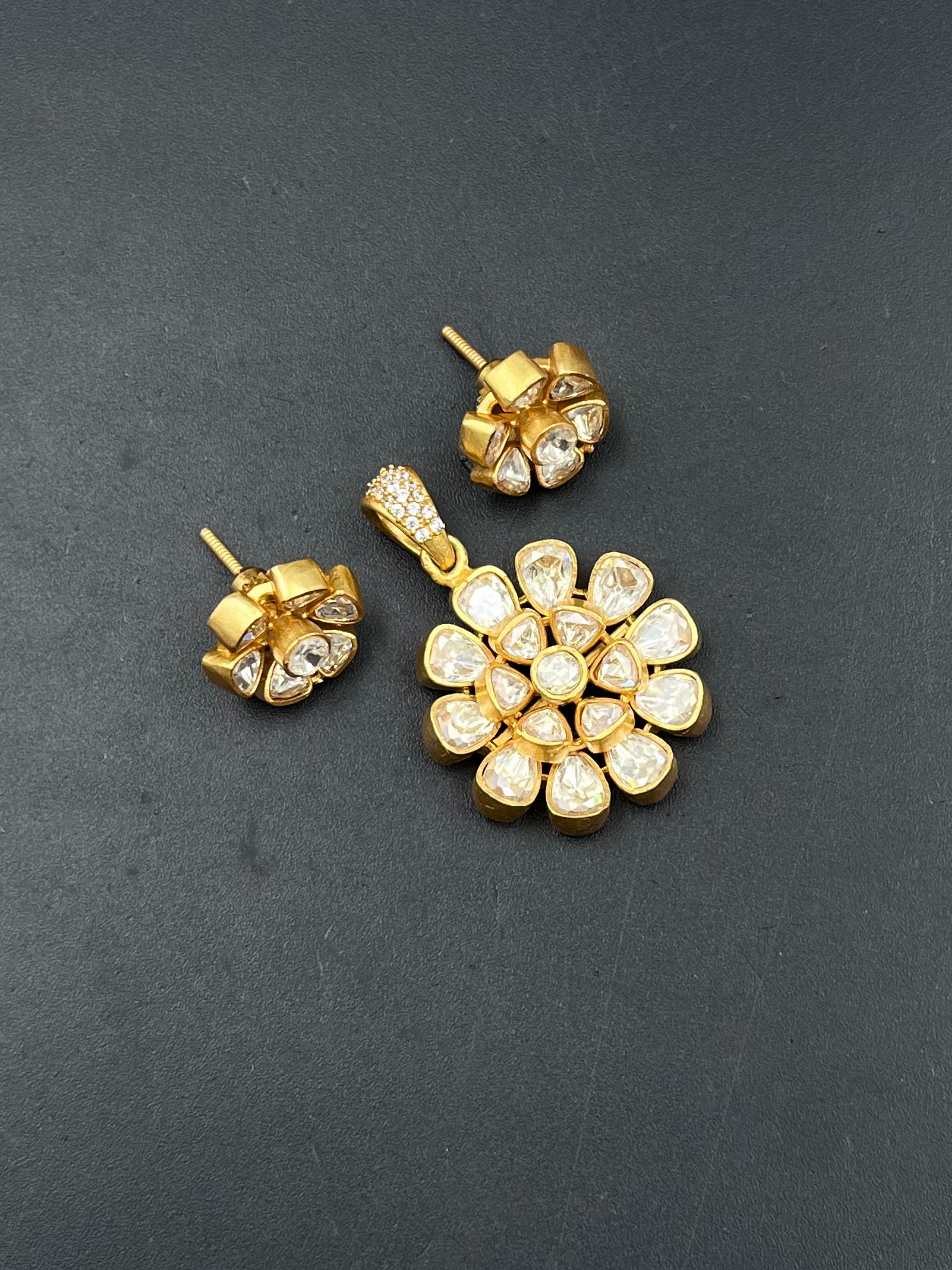KITA PENDANT