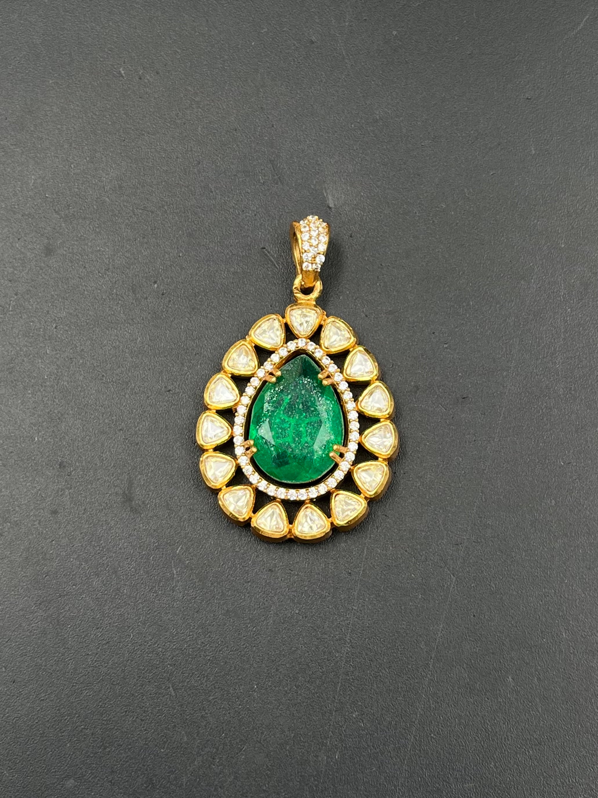 MIYA PENDANT