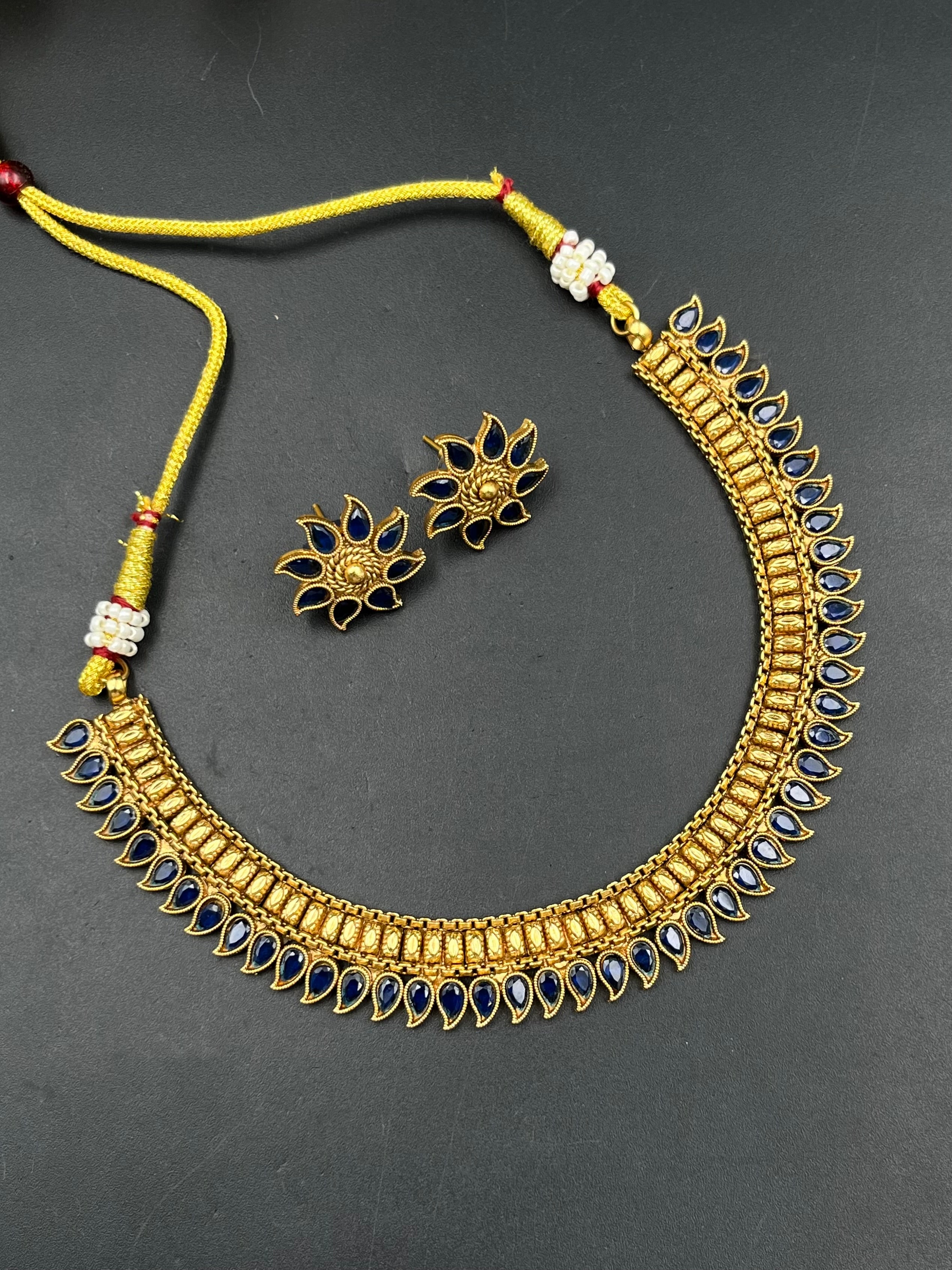 MINU NECKLACE