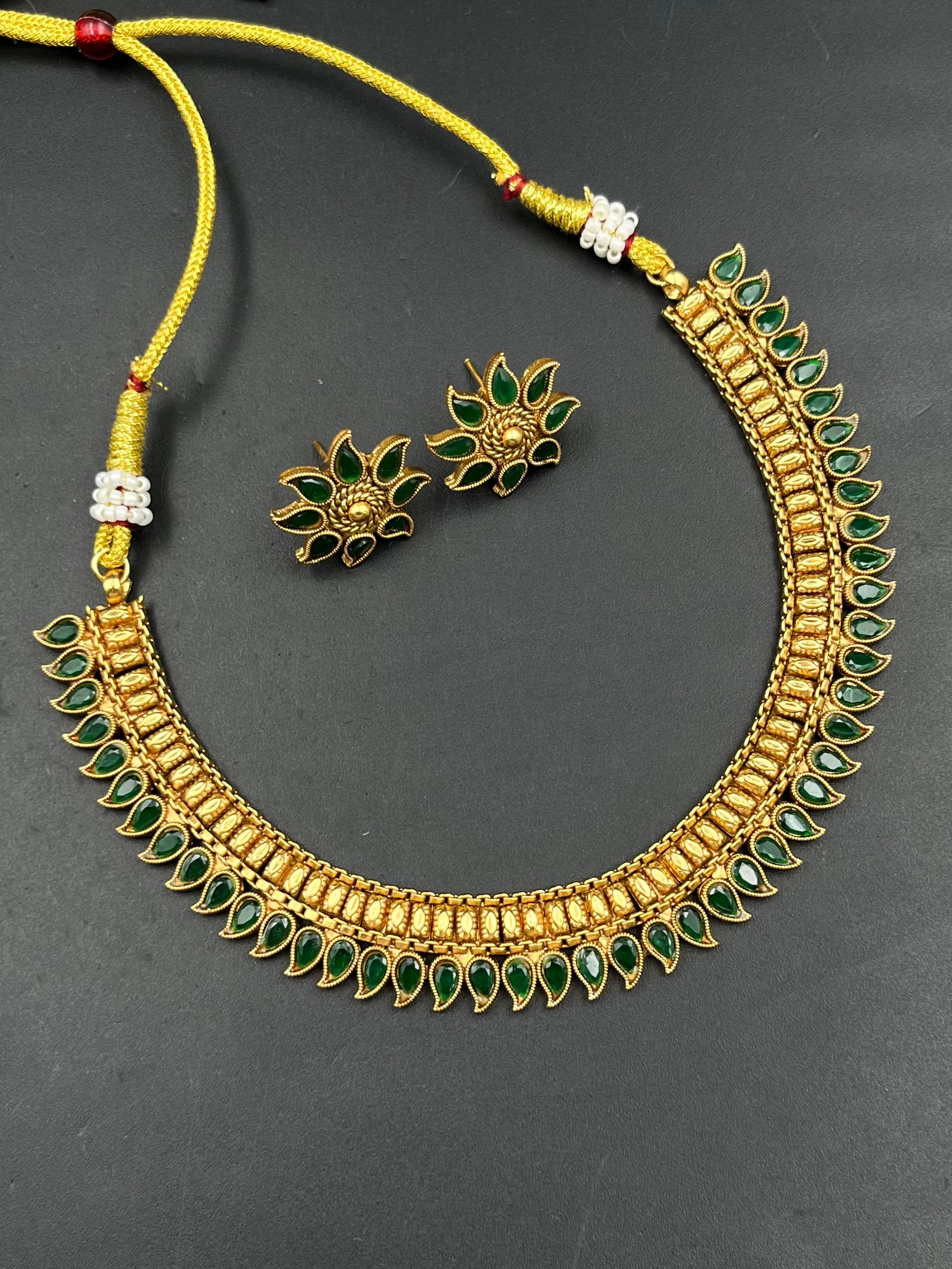 MINU NECKLACE