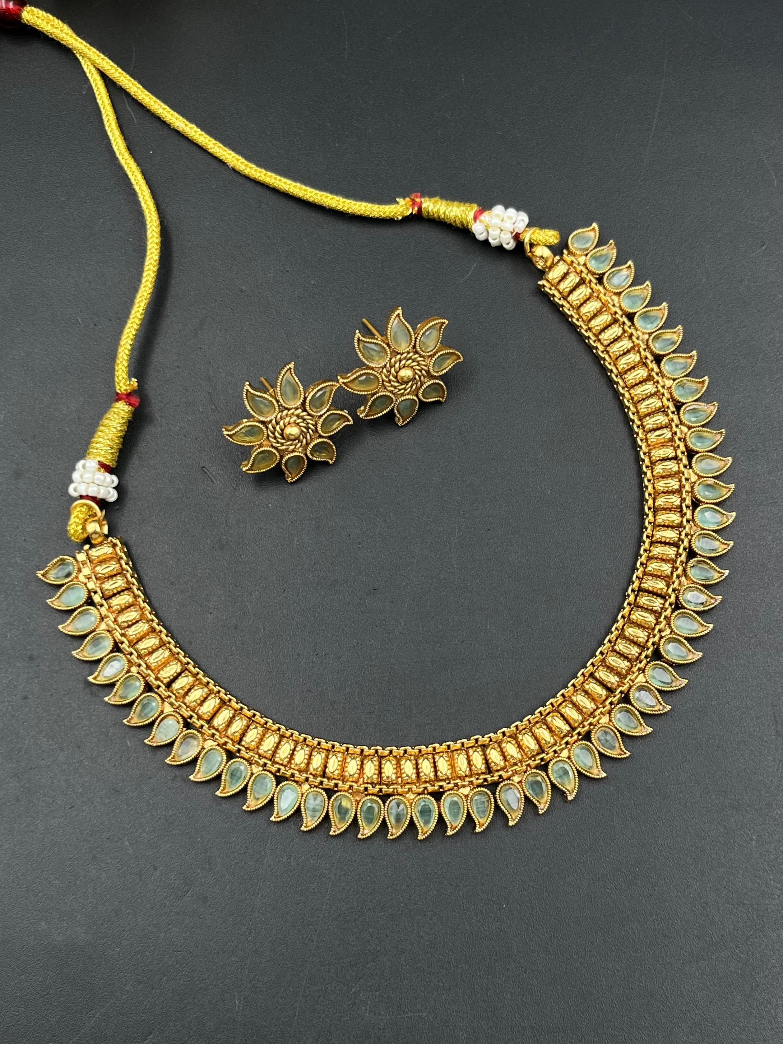 MINU NECKLACE