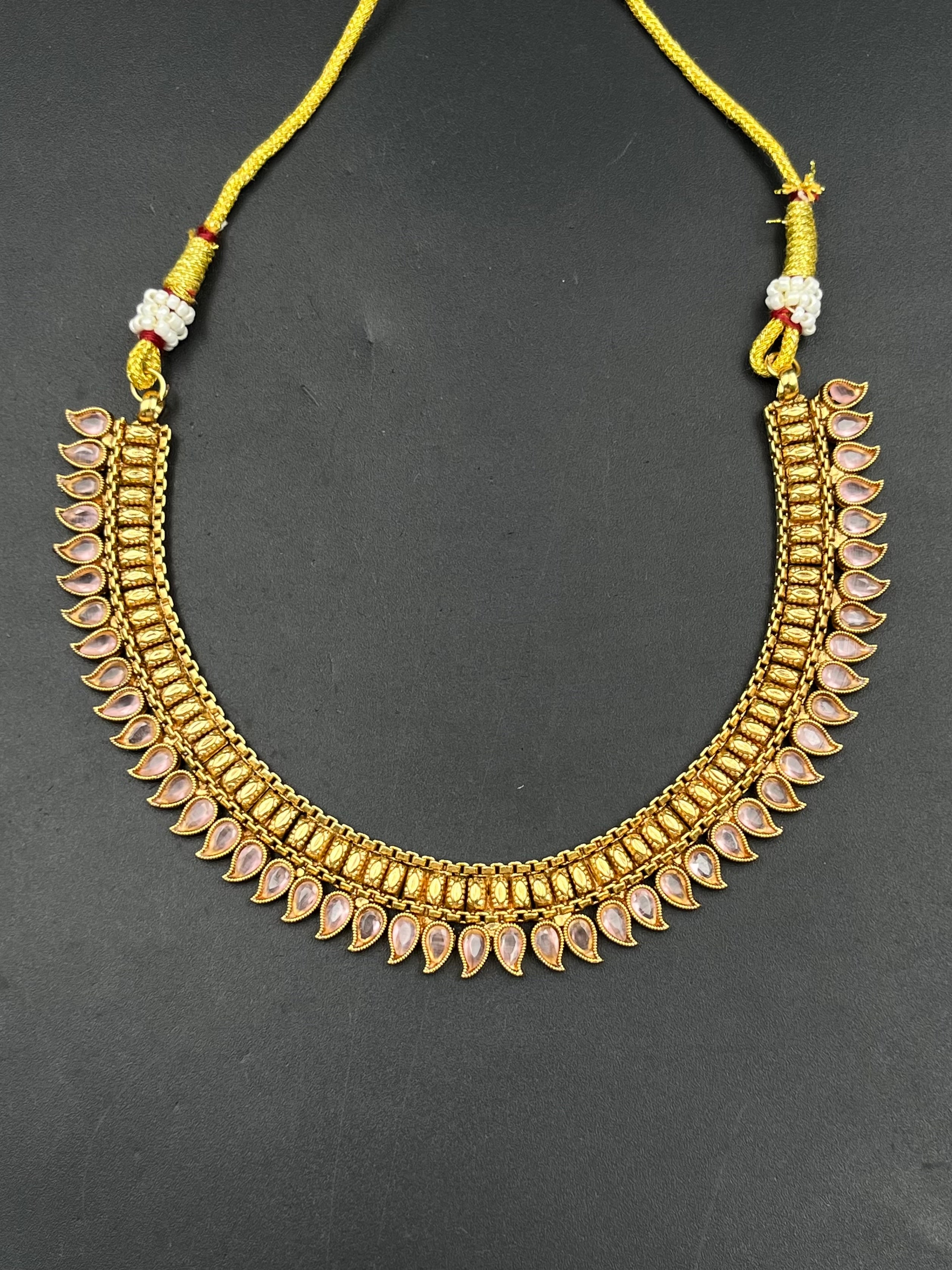 MINU NECKLACE