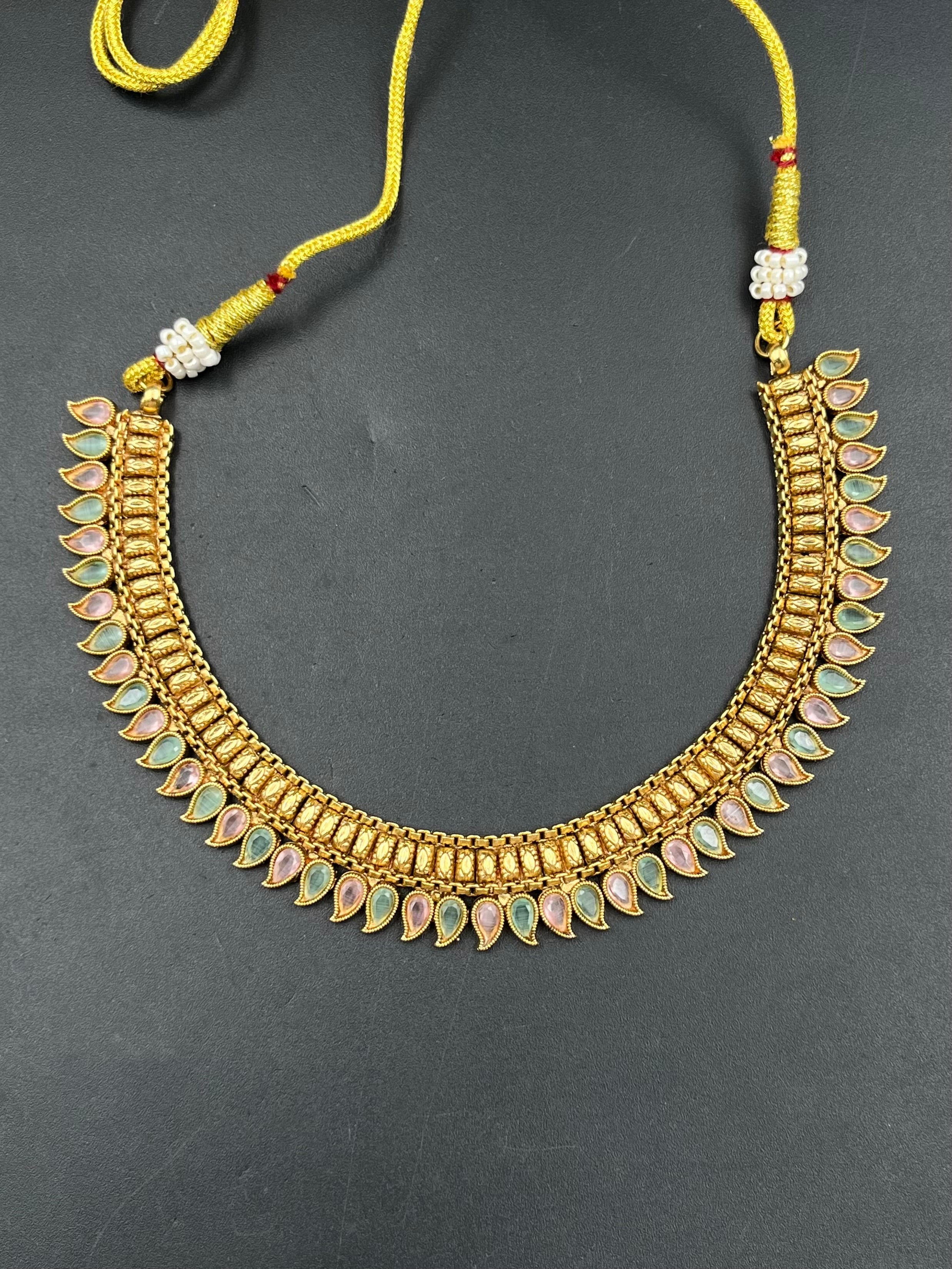 MINU NECKLACE