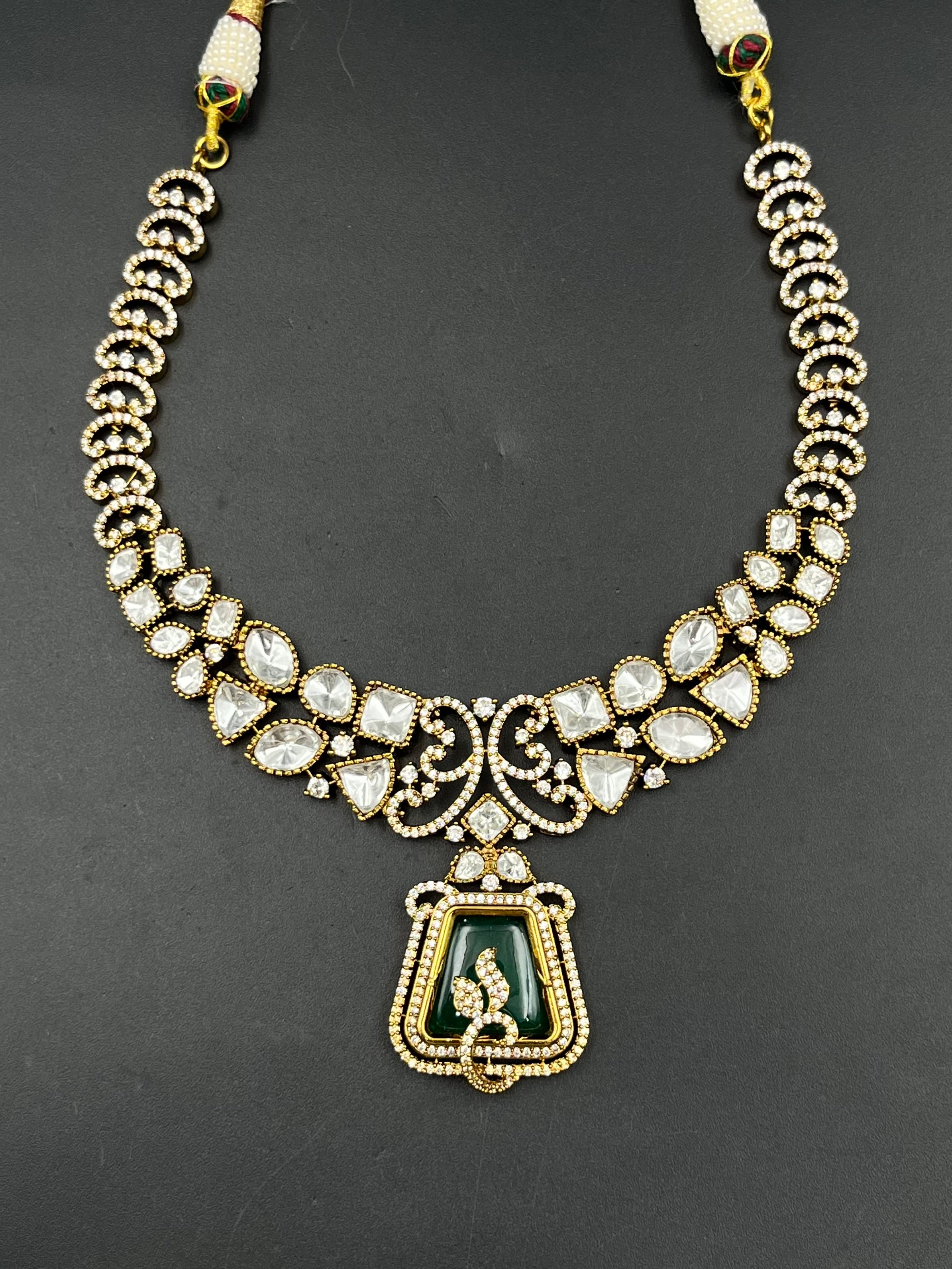 SINO NECKLACE