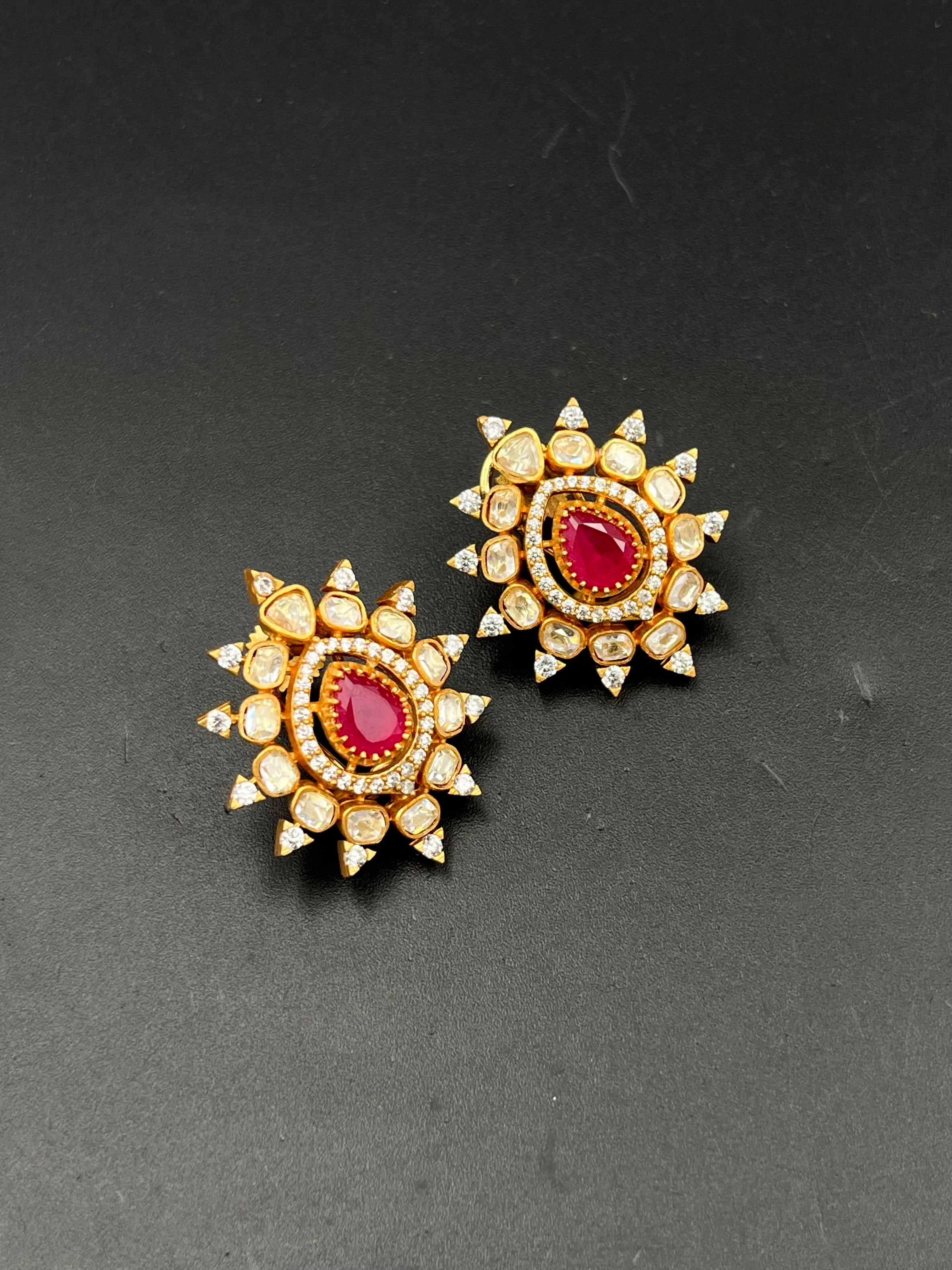 HARINA EARRING