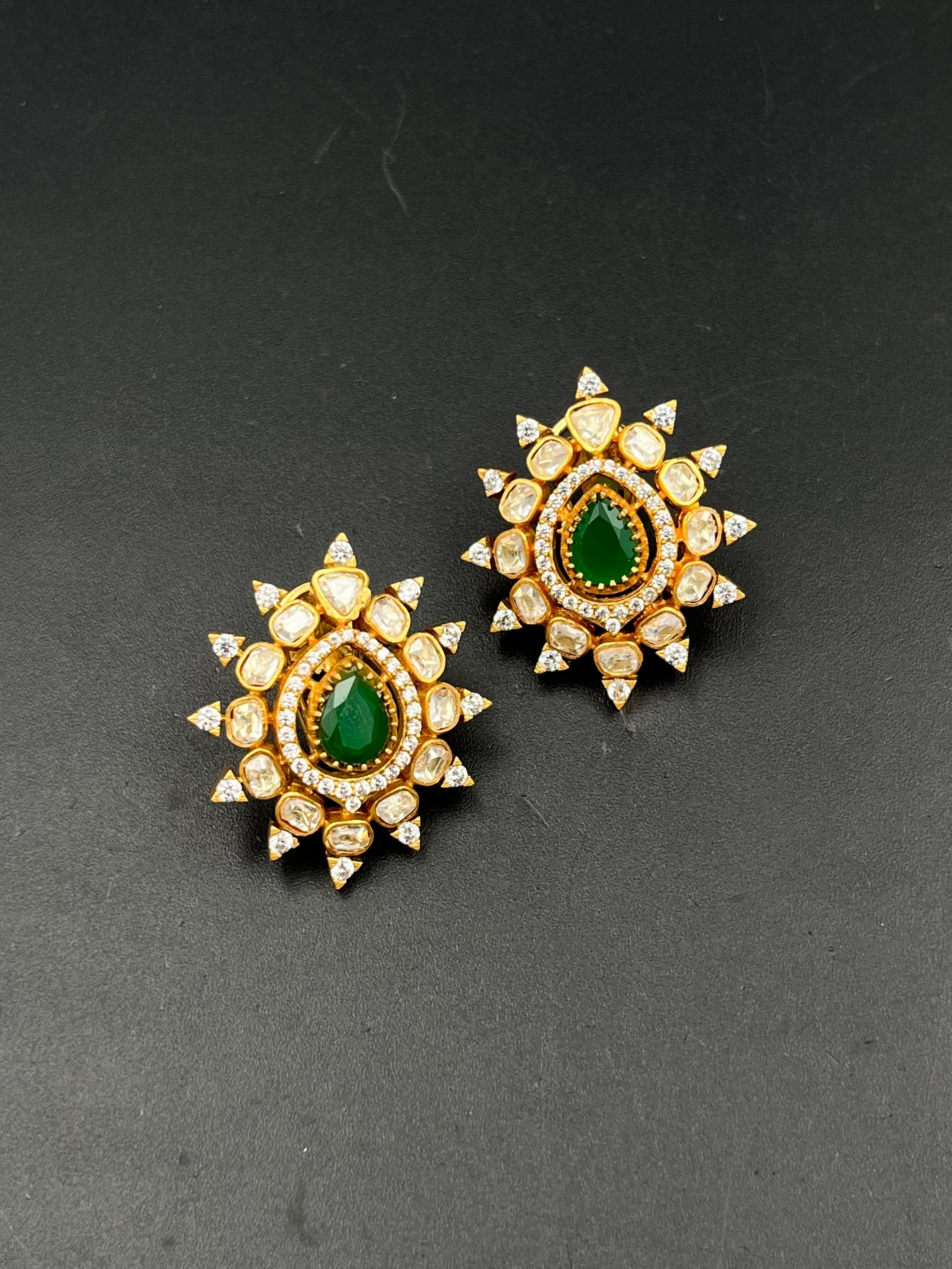 HARINA EARRING