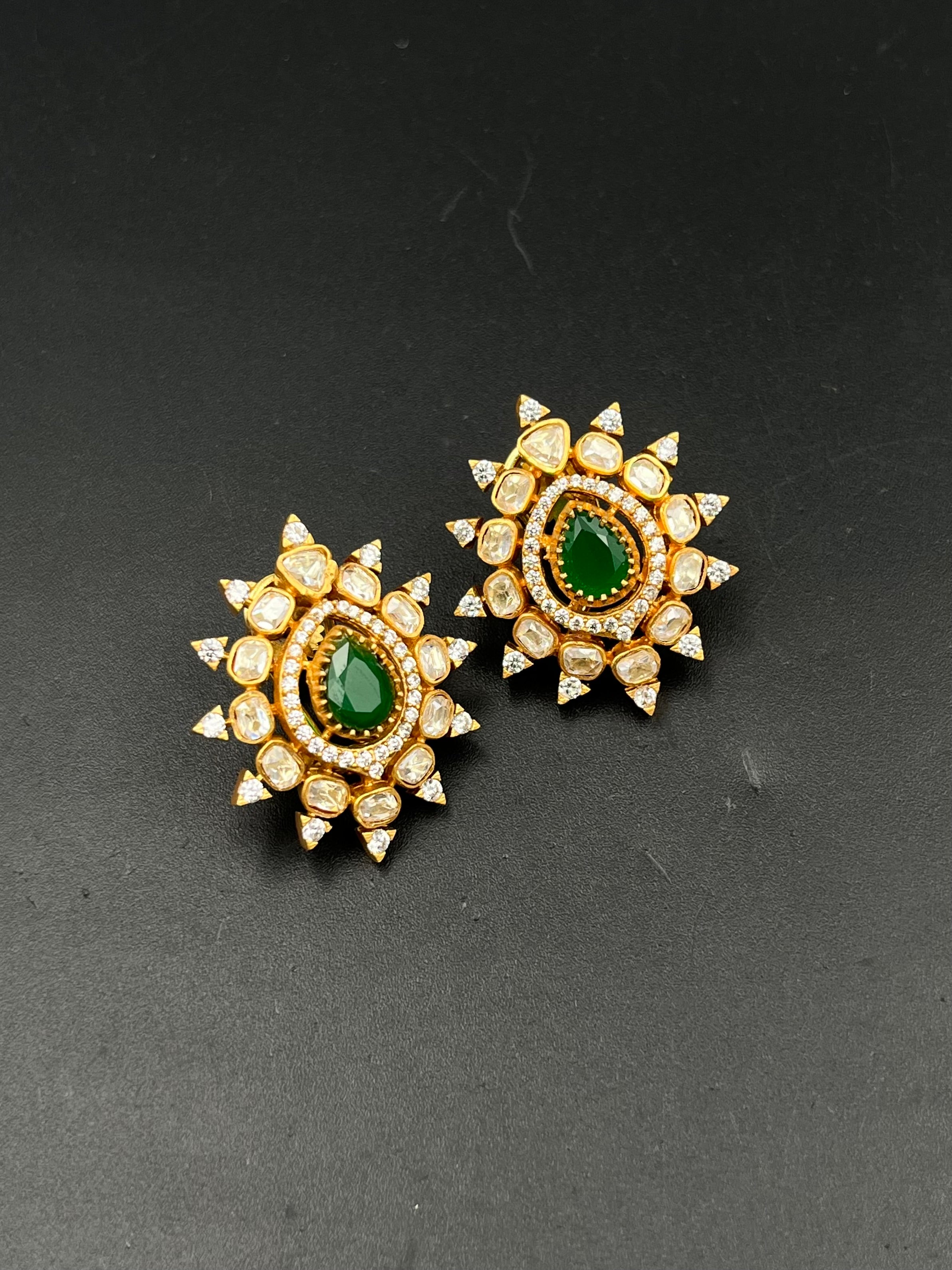 HARINA EARRING