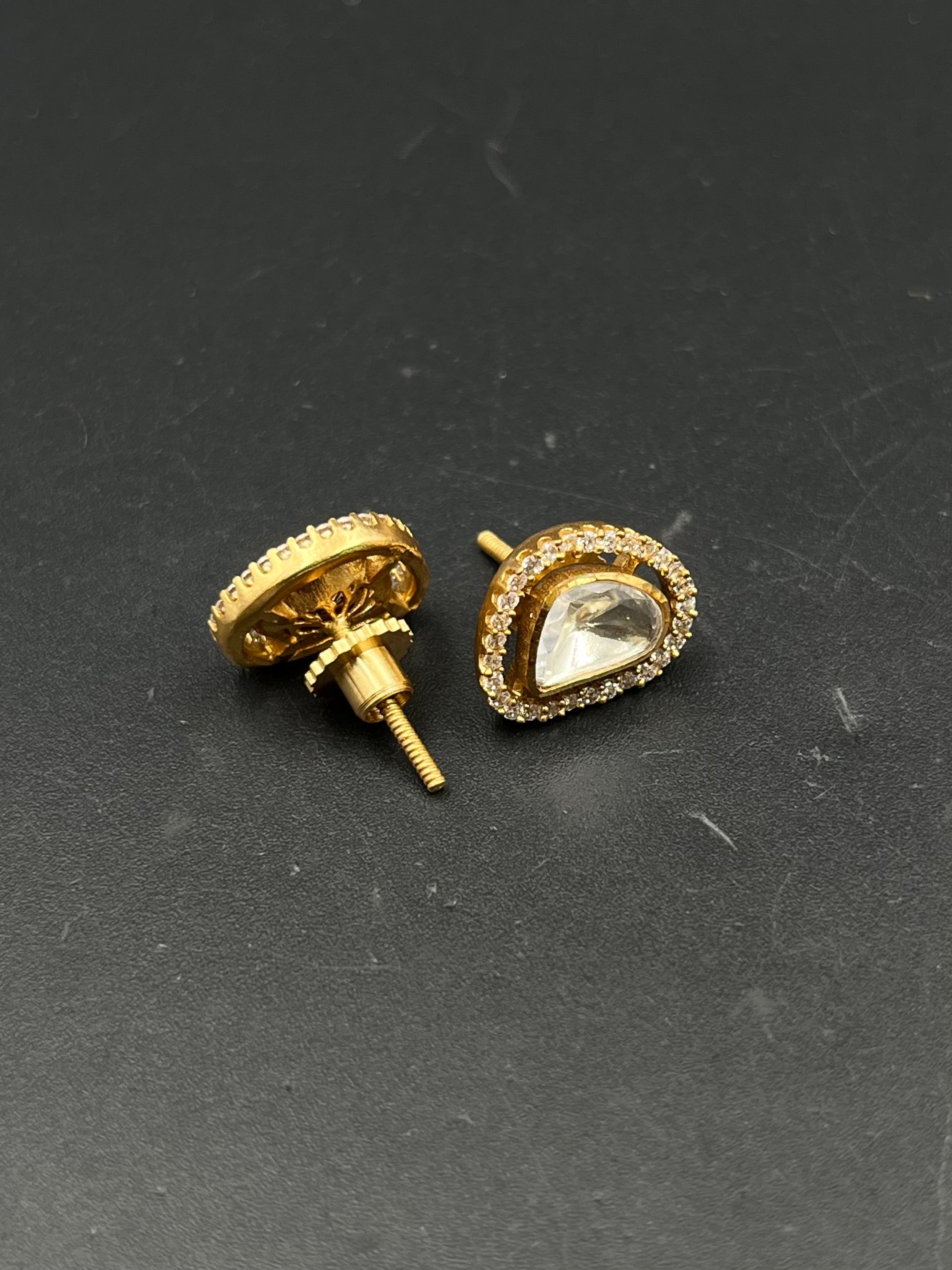KAVITA EARRING