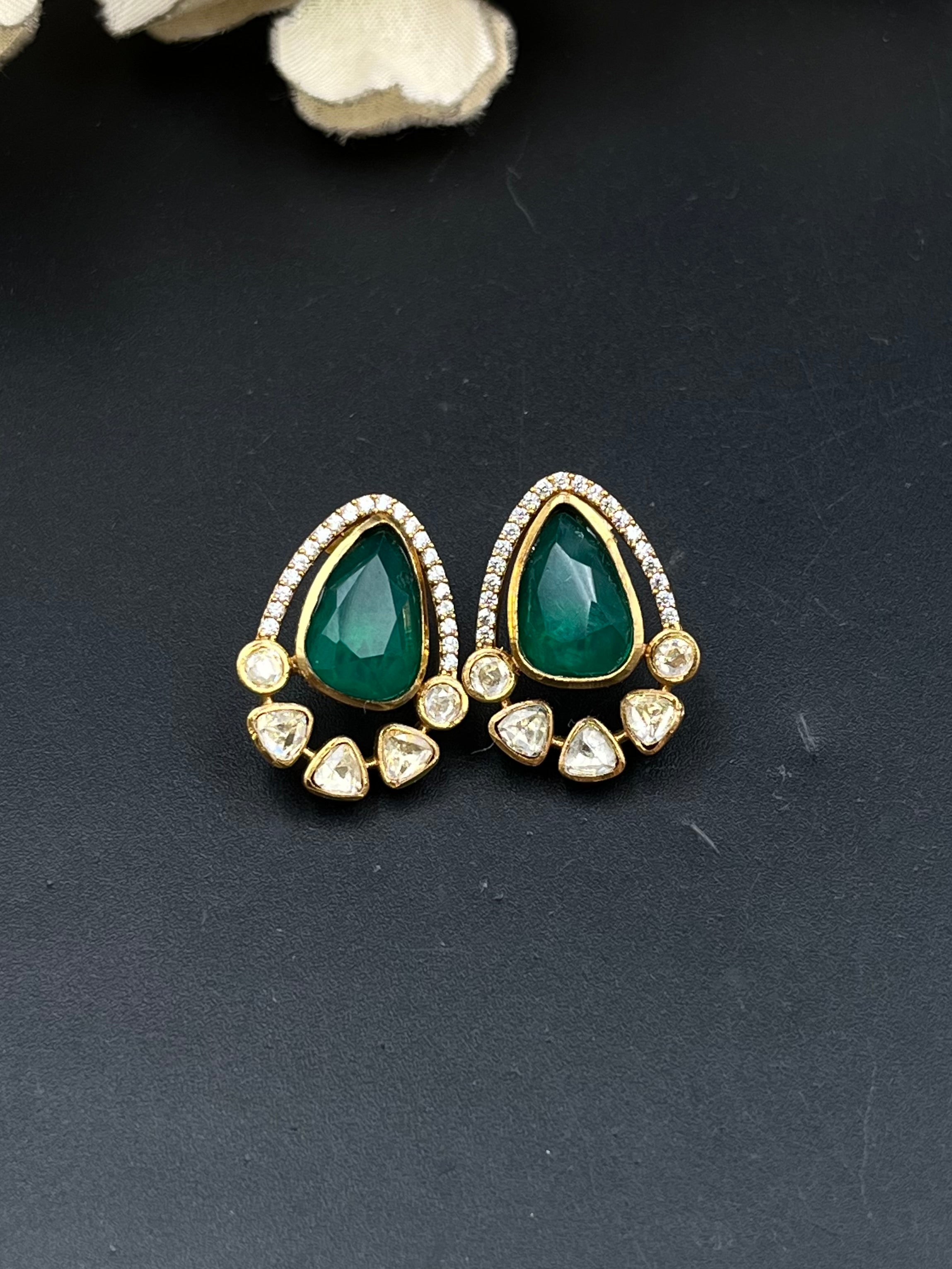 DIMA EARRING