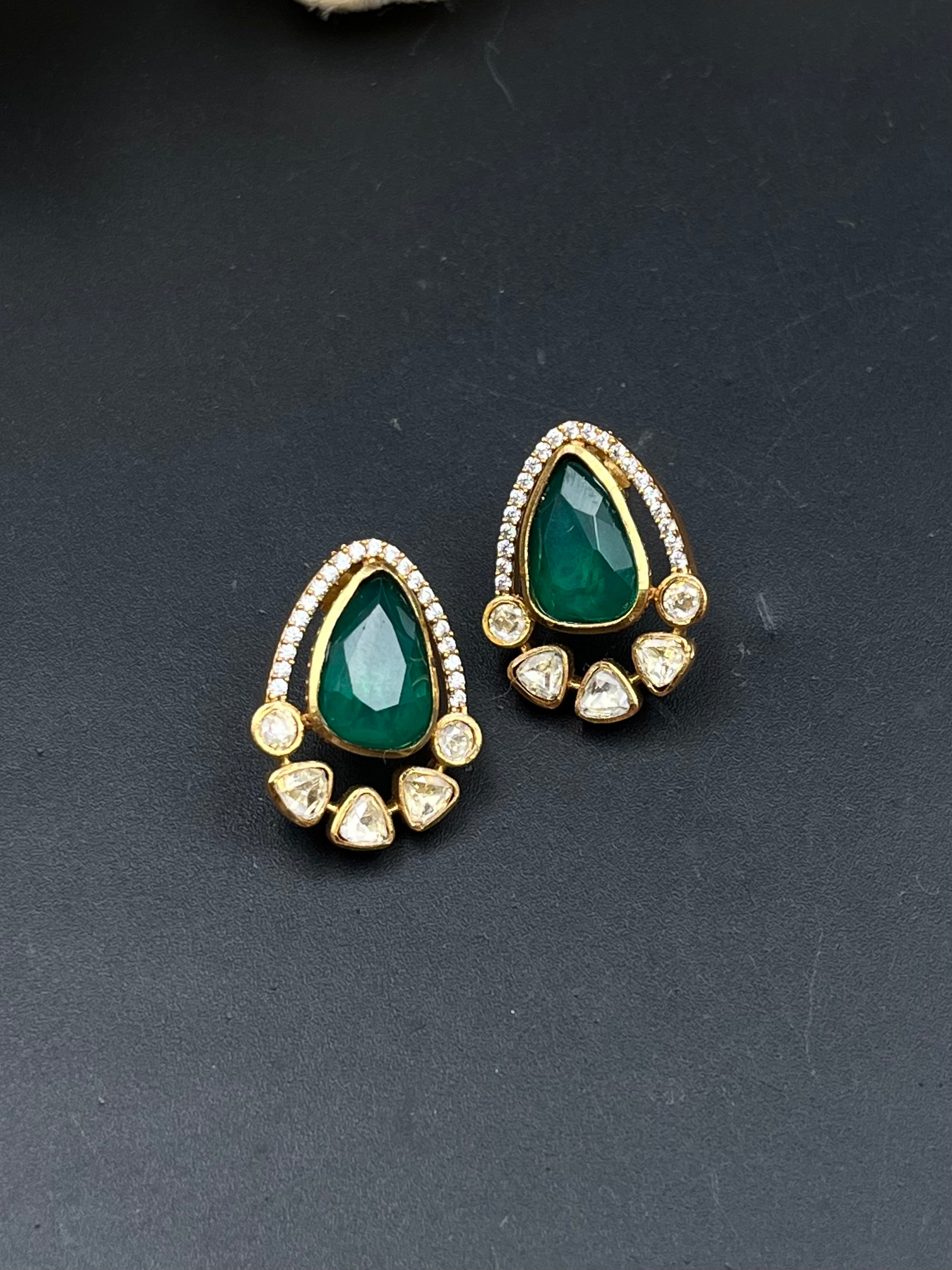 DIMA EARRING