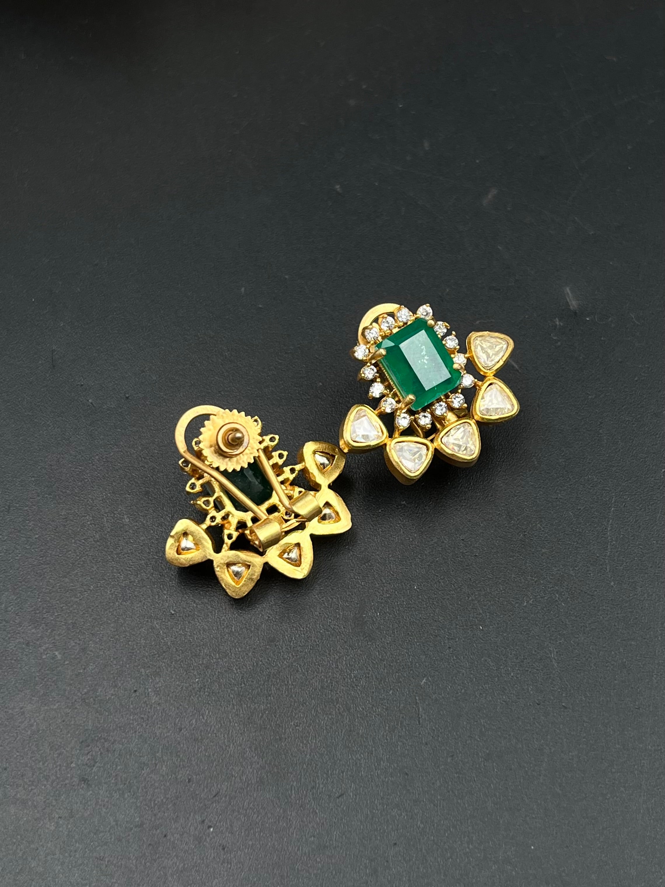 MAHINA EARRING