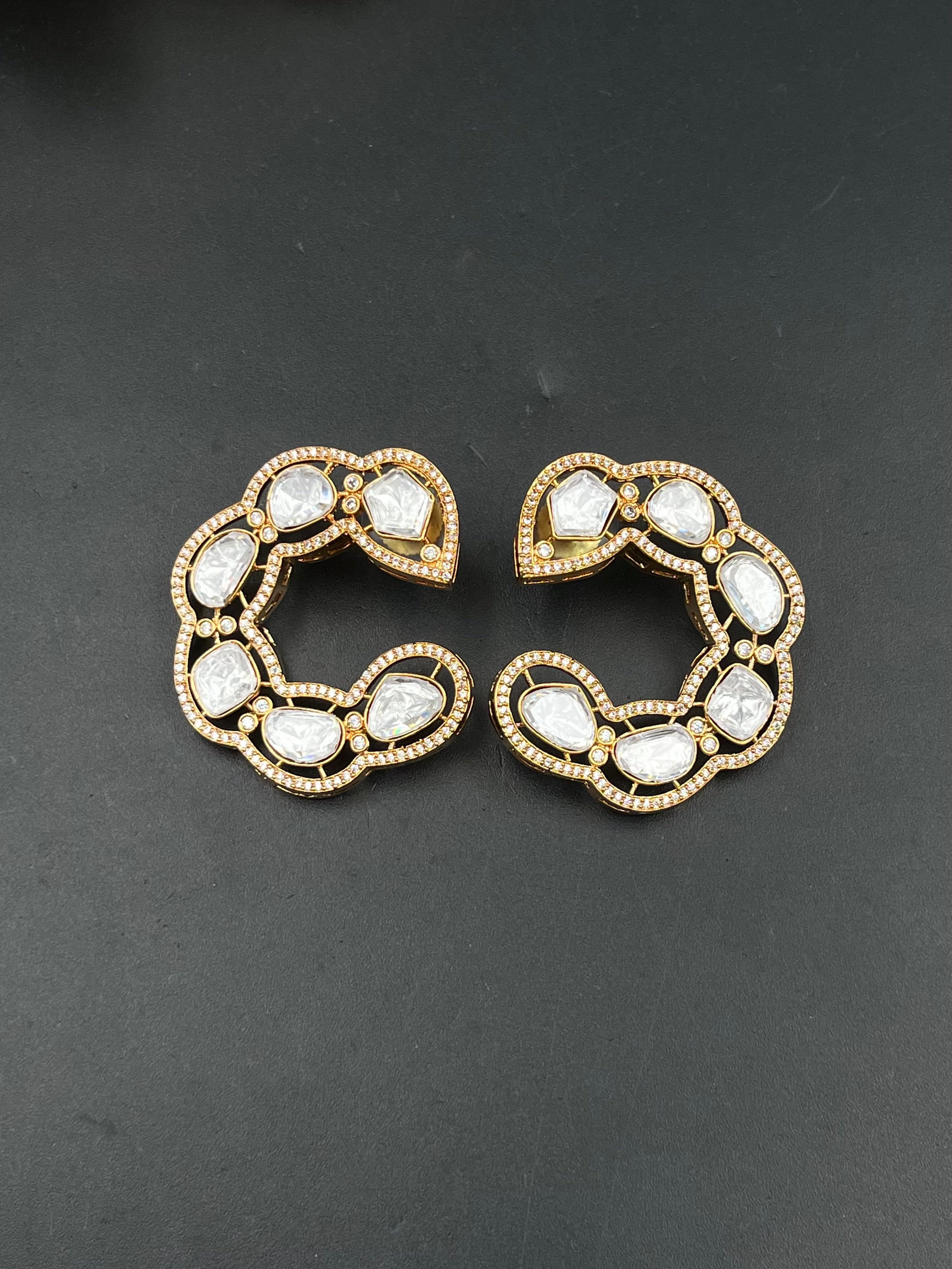 GITA EARRING