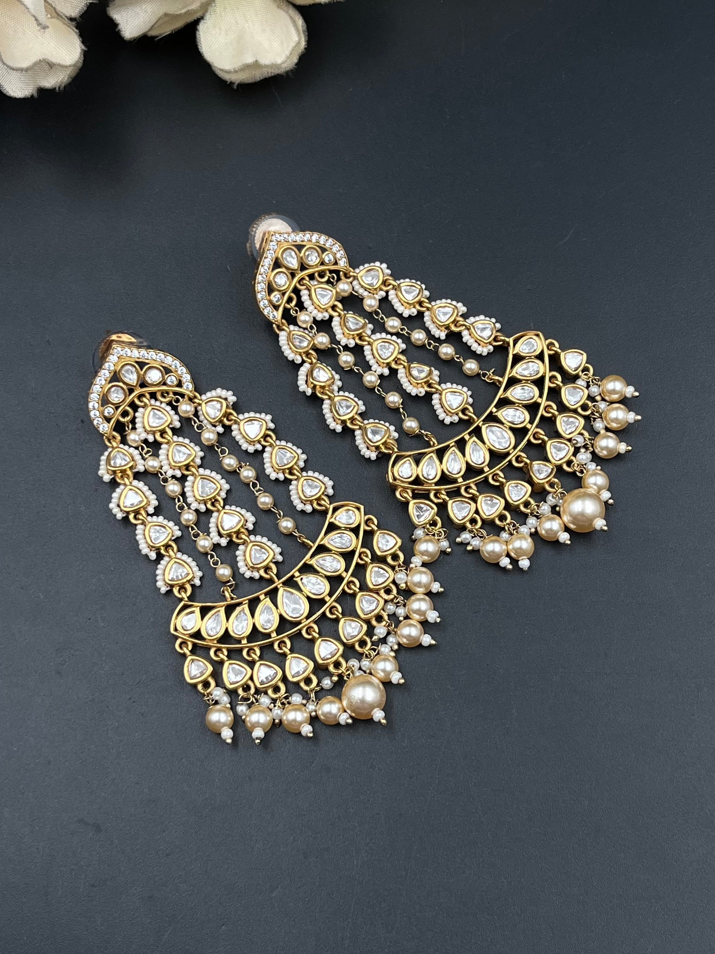 MIYU EARRING