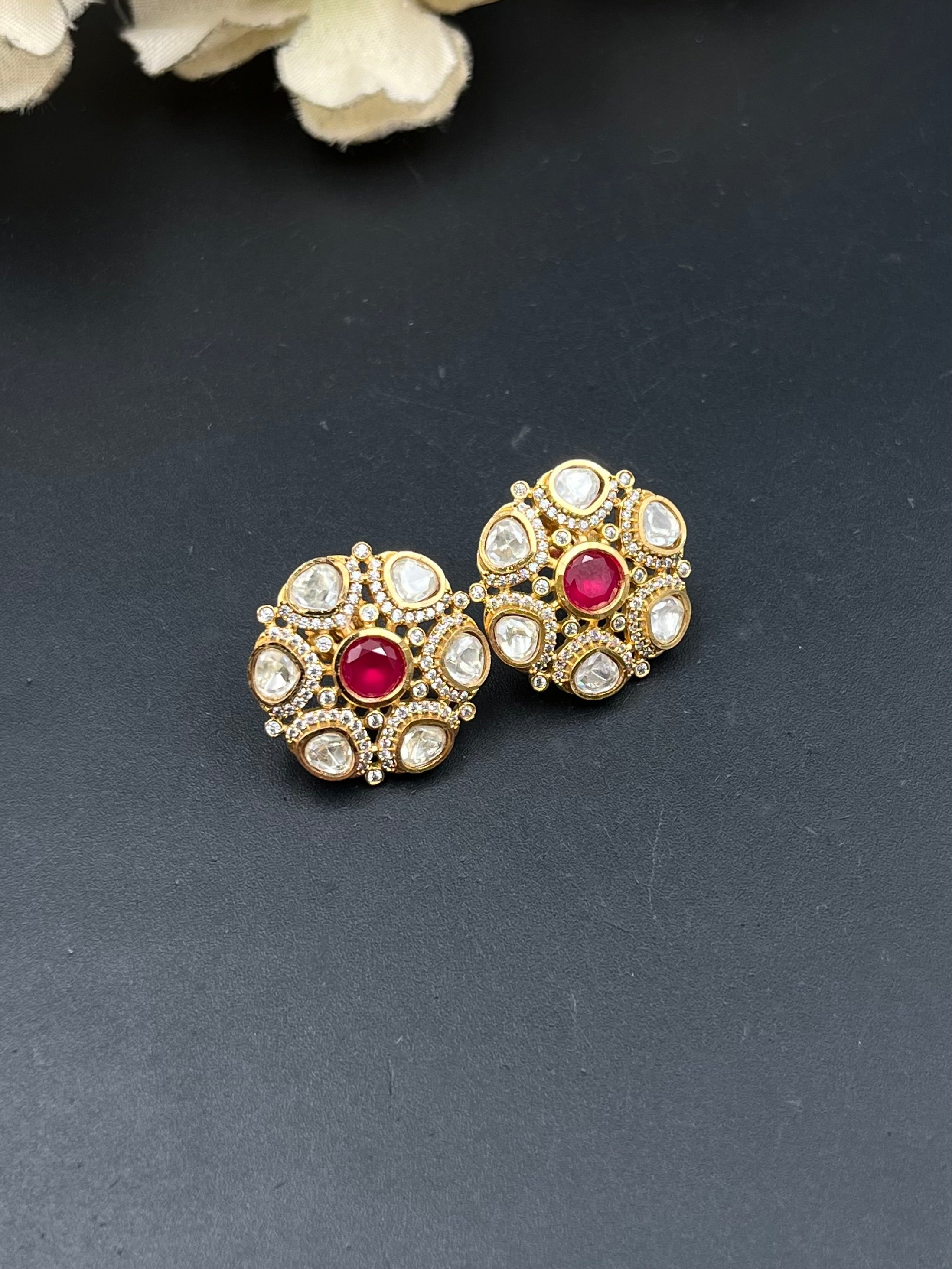 KITU EARRING