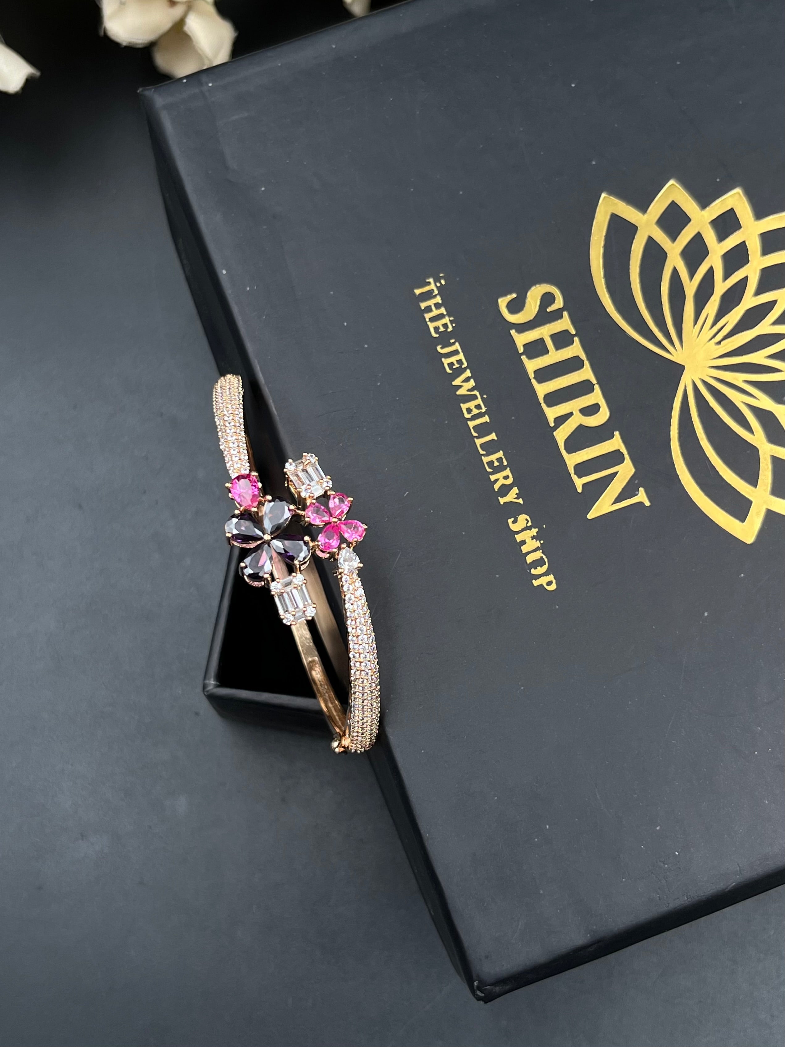 ELIVE BRACELET