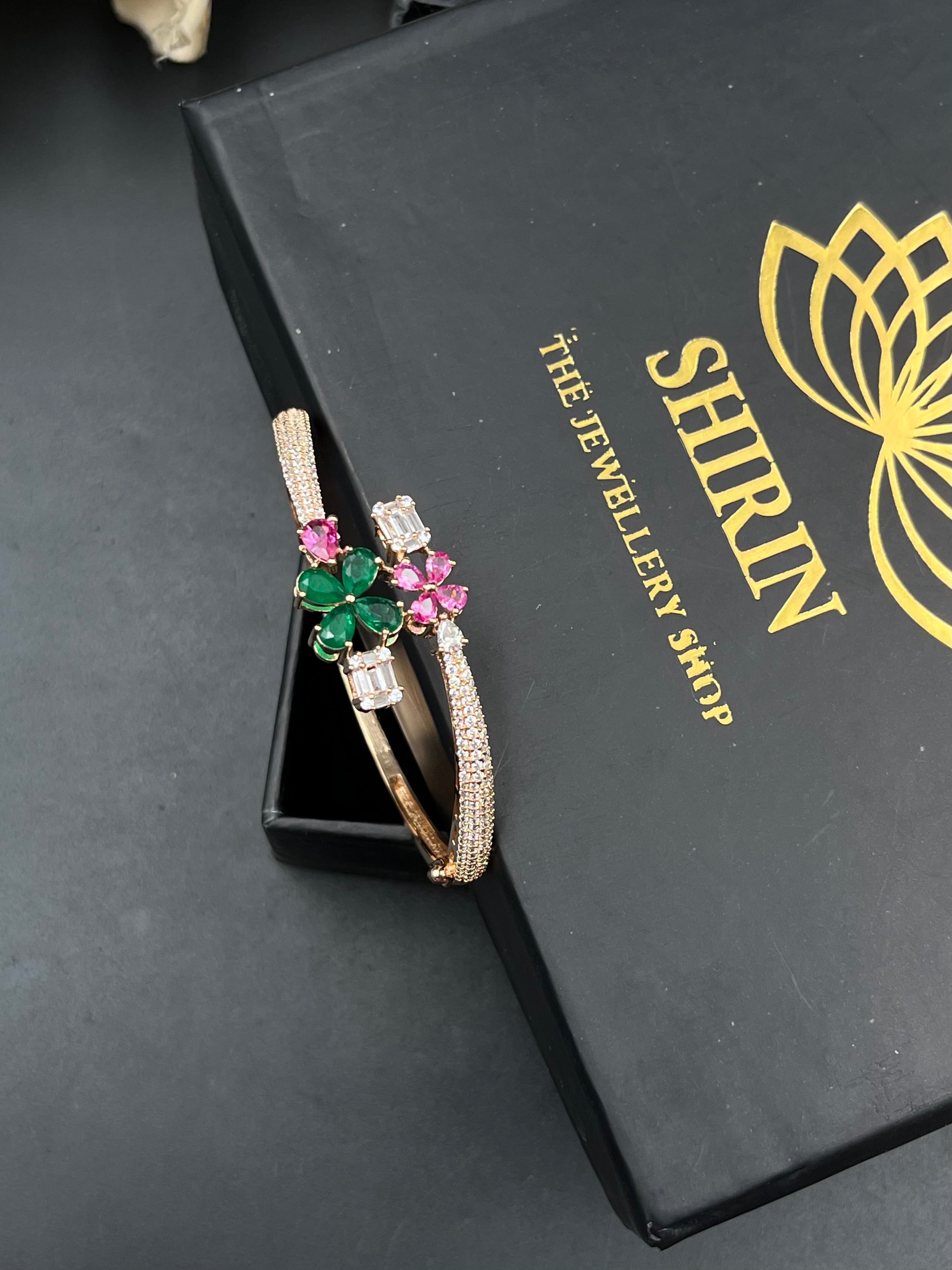 ELIVE BRACELET