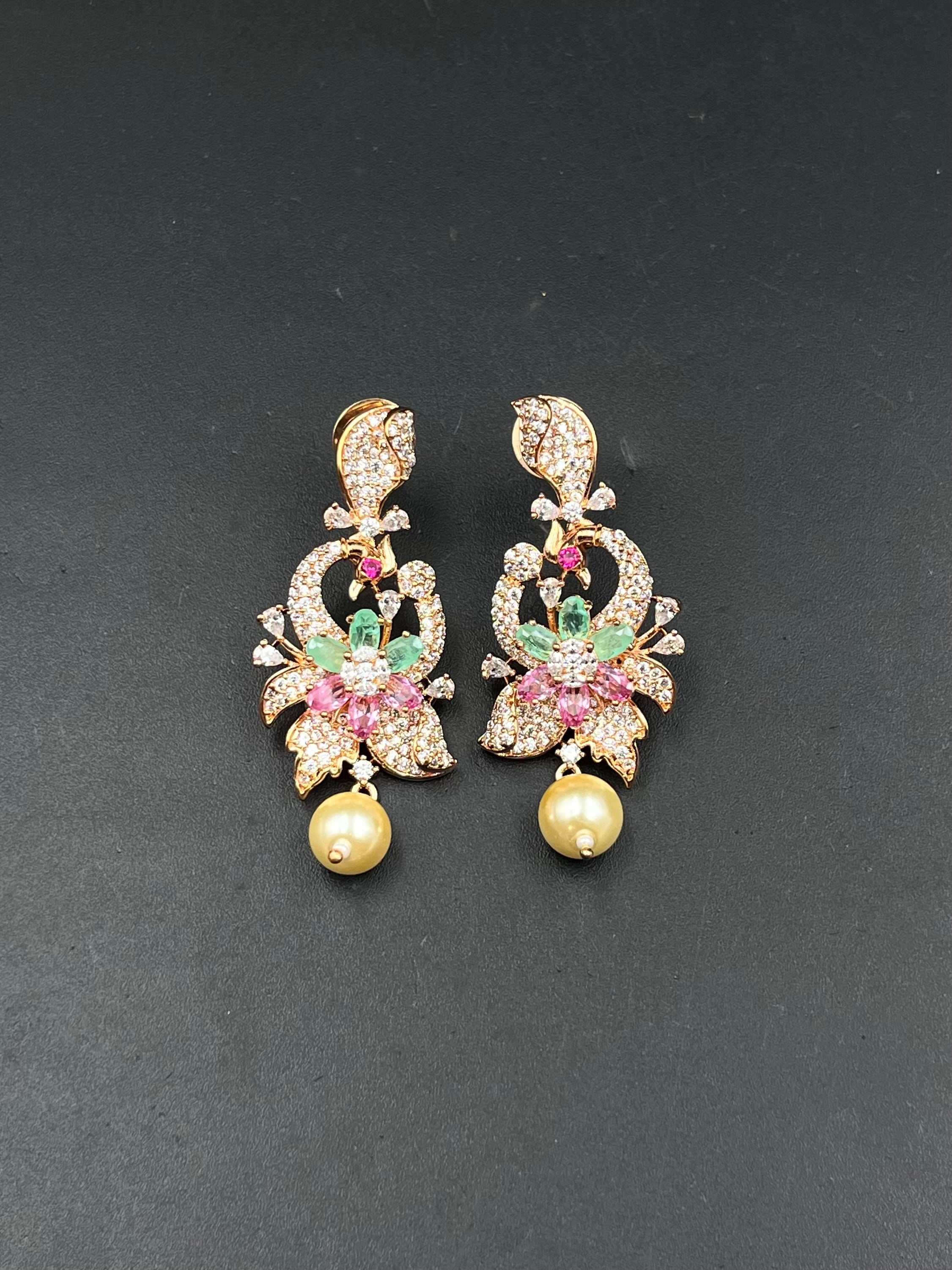 PINKI PENDANT