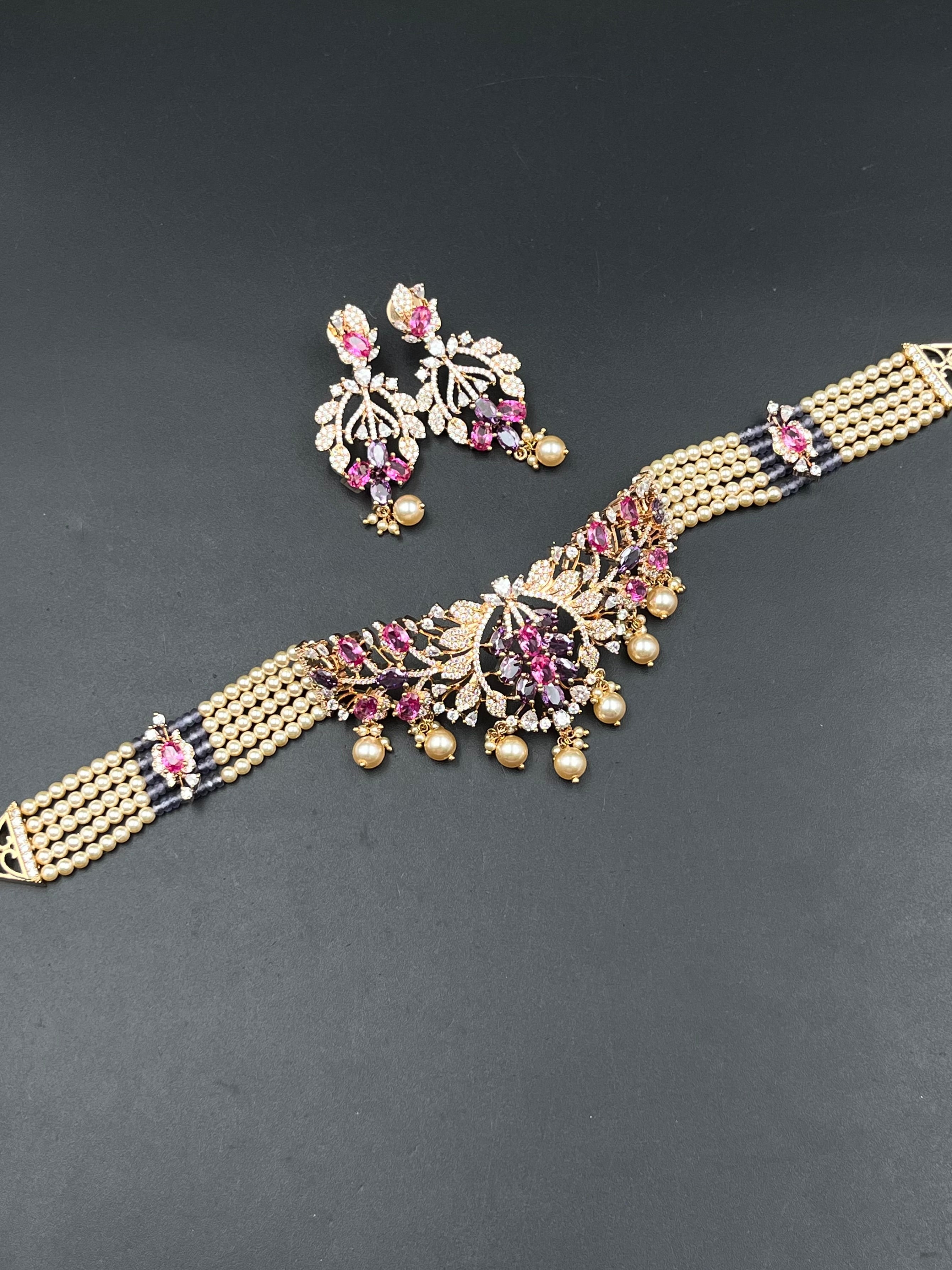 AASHA NECKLACE