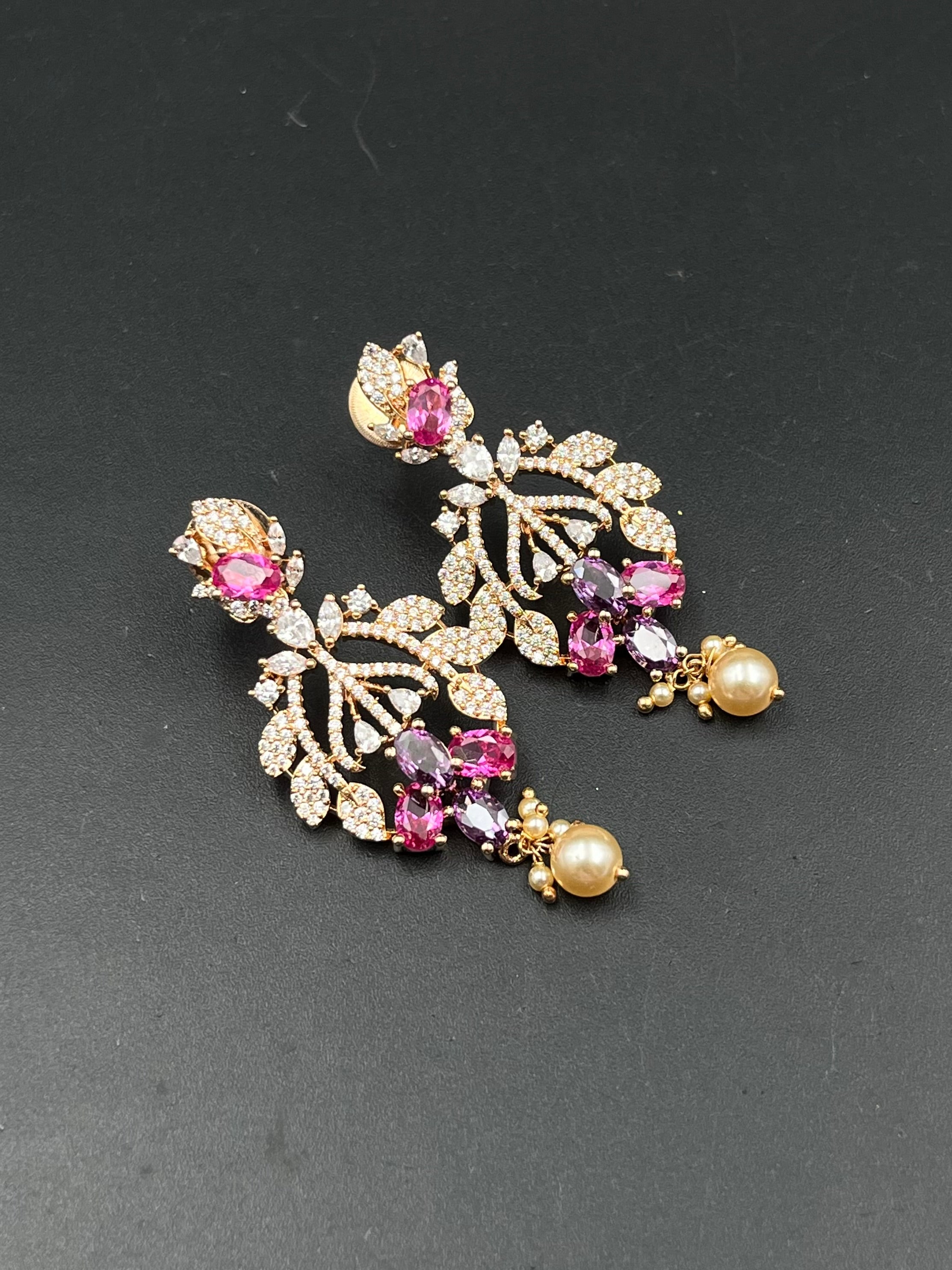 AASHA NECKLACE