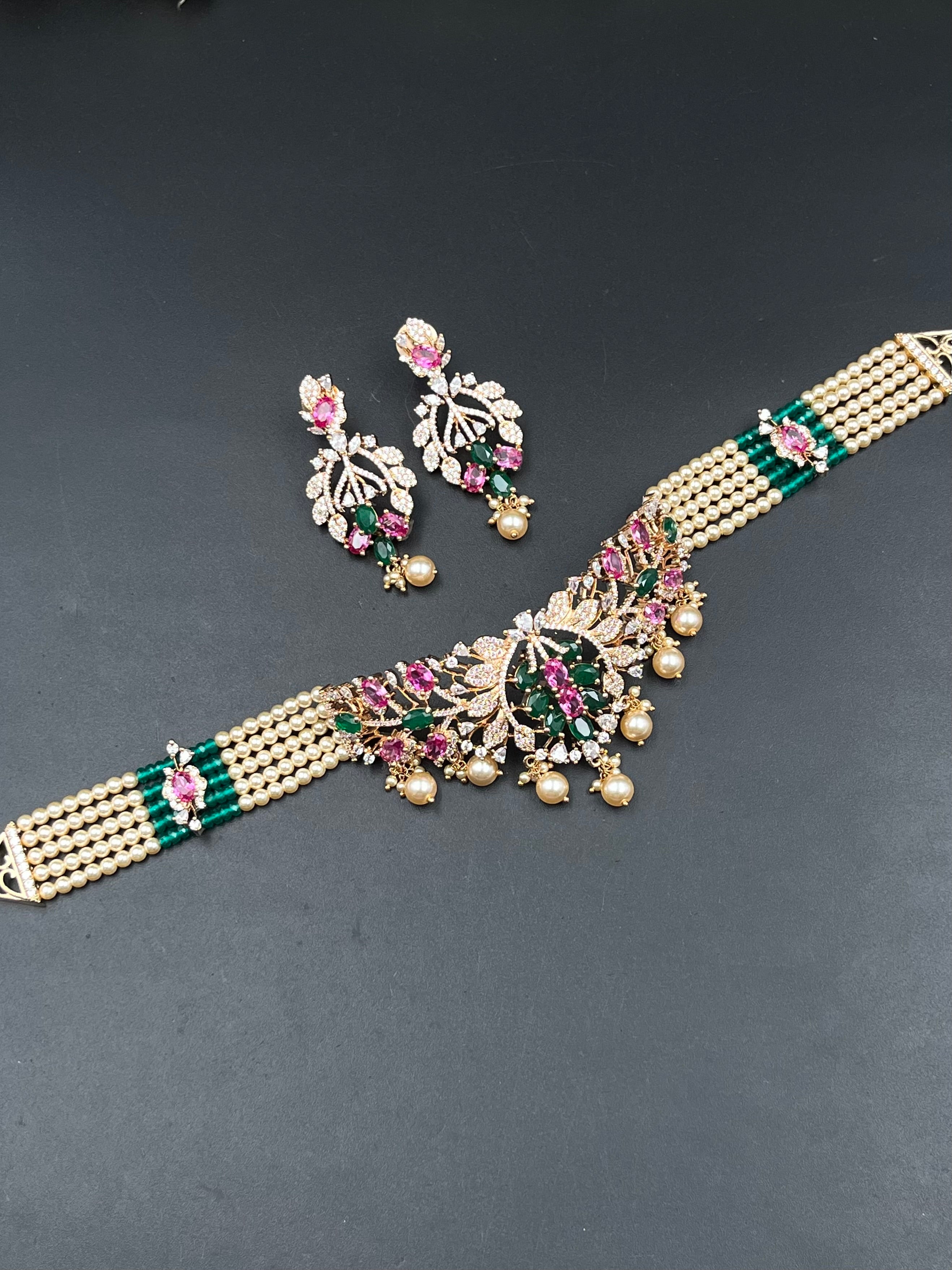 AASHA NECKLACE