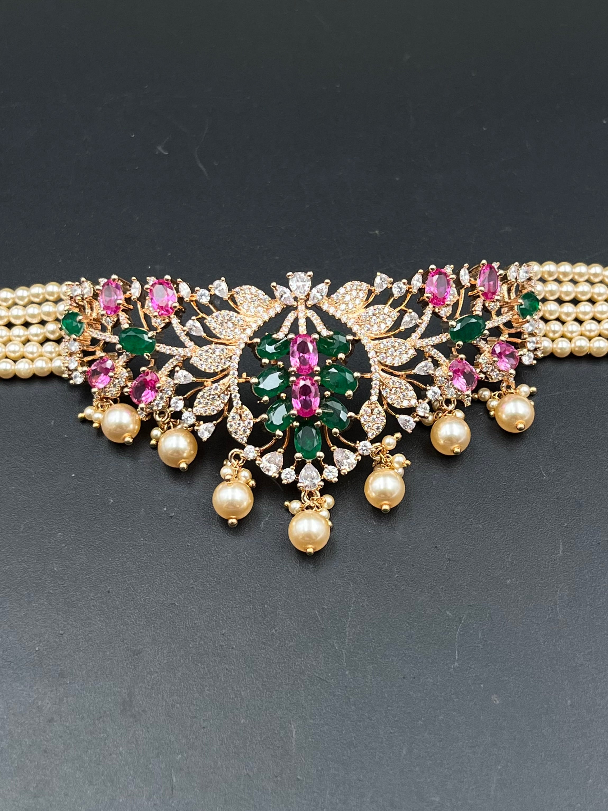 AASHA NECKLACE
